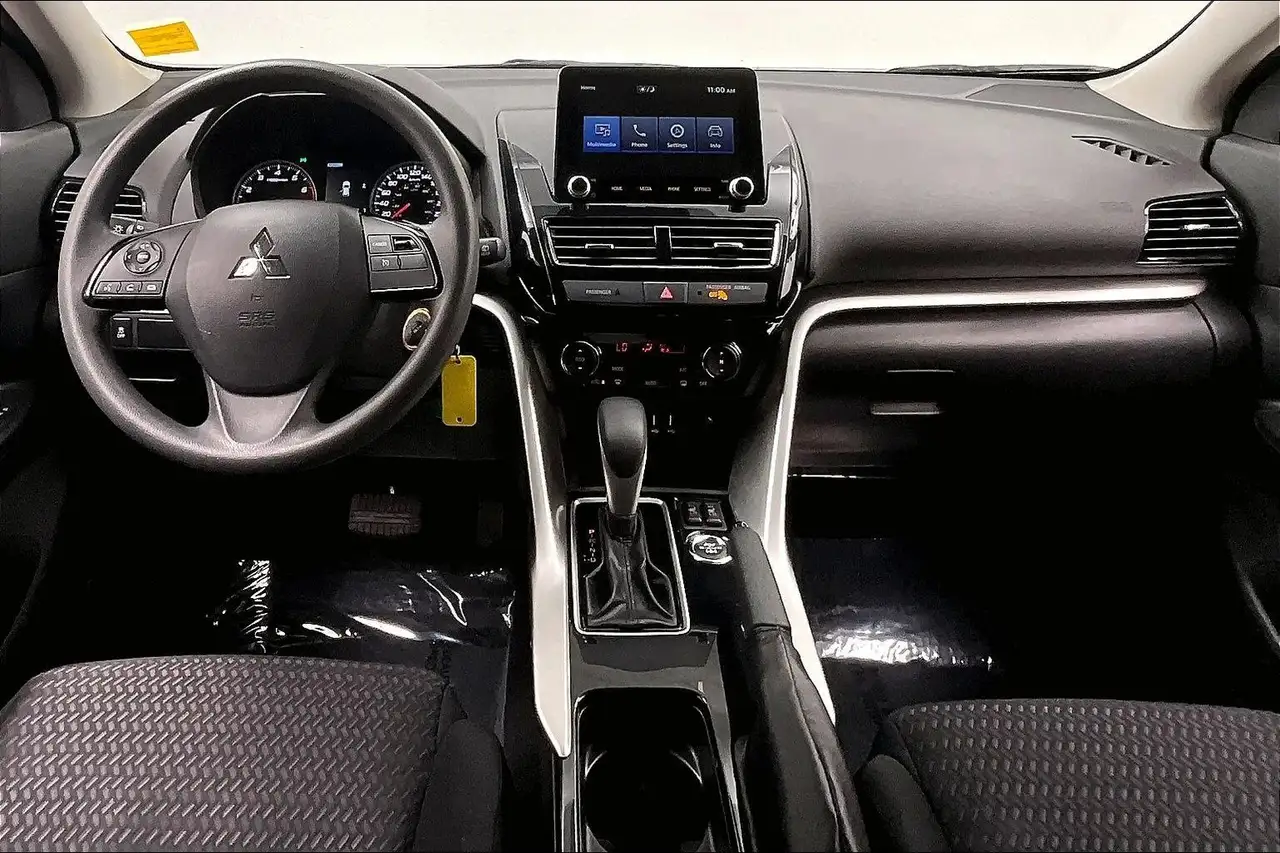 Mitsubishi Eclipse Cross снимка Mitsubishi Eclipse Cross