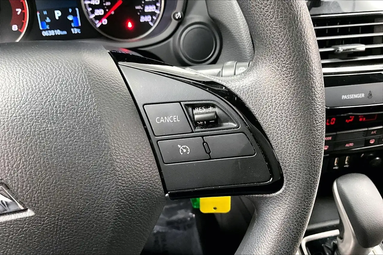Mitsubishi Eclipse Cross снимка Mitsubishi Eclipse Cross
