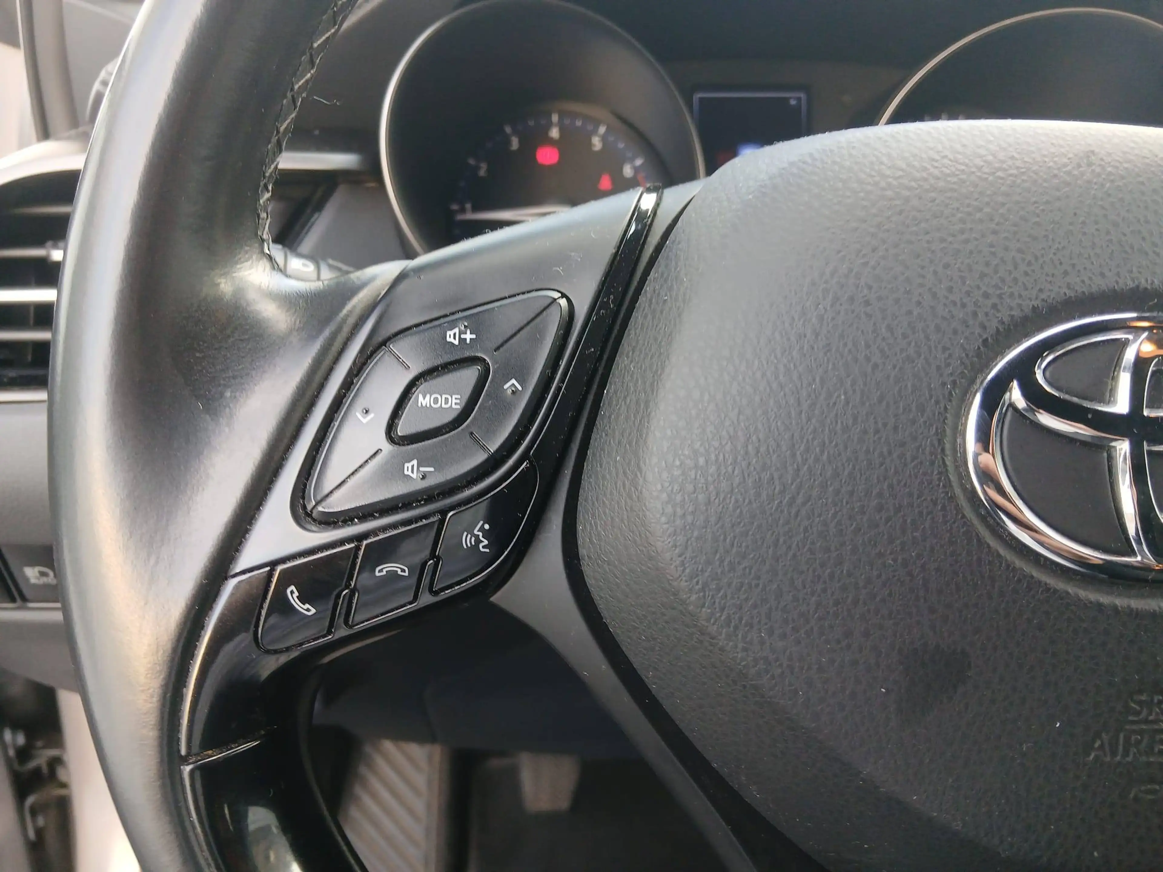 Toyota C-HR C-HR 1.2 Turbo / CRUISE / CAMERA / AIRCO /  260 X 60 Mois — photo 9