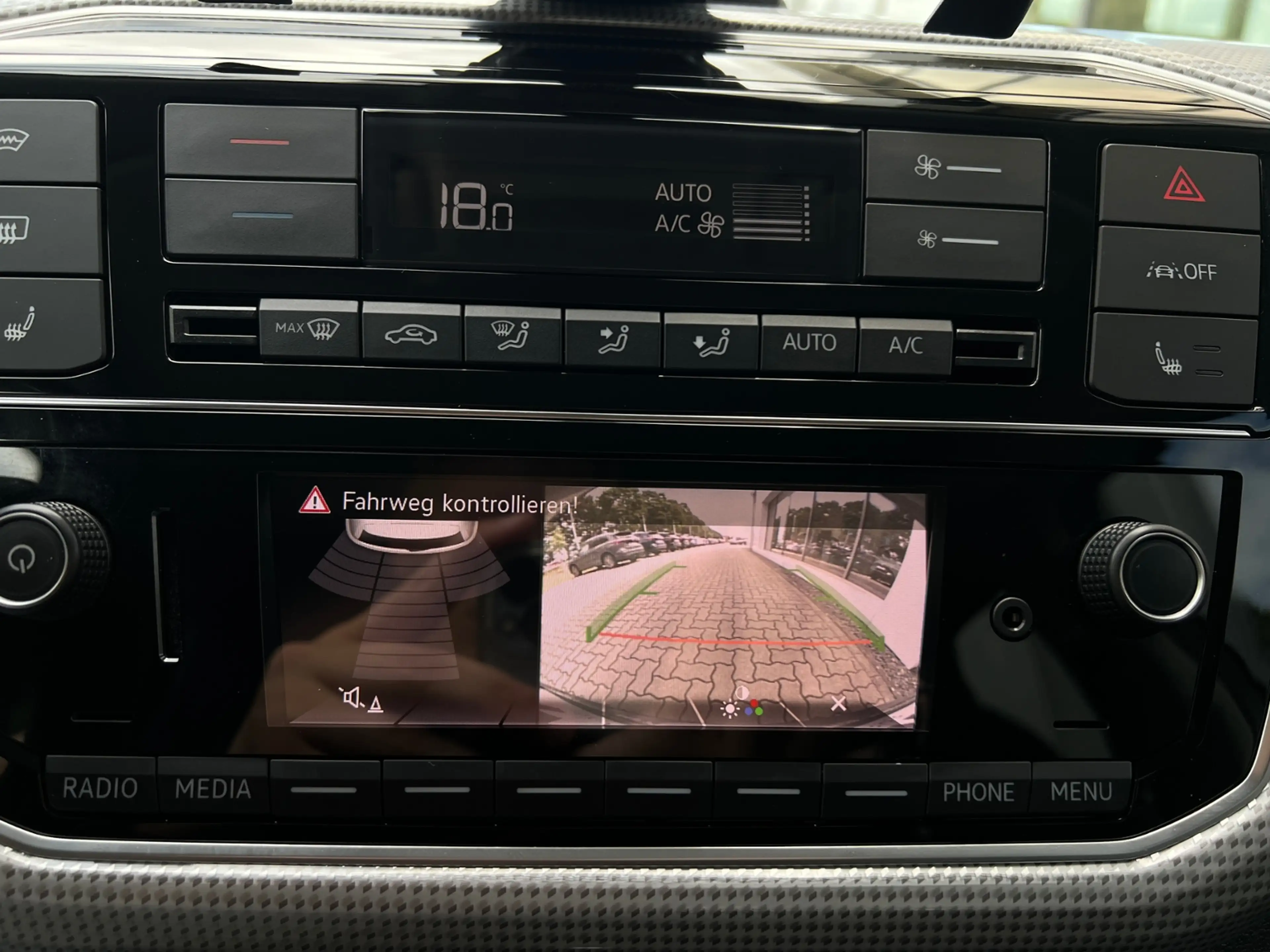 Volkswagen up! Style "Plus" *Climatronic, Sitzhzg., Kamera, 15'- — photo 12