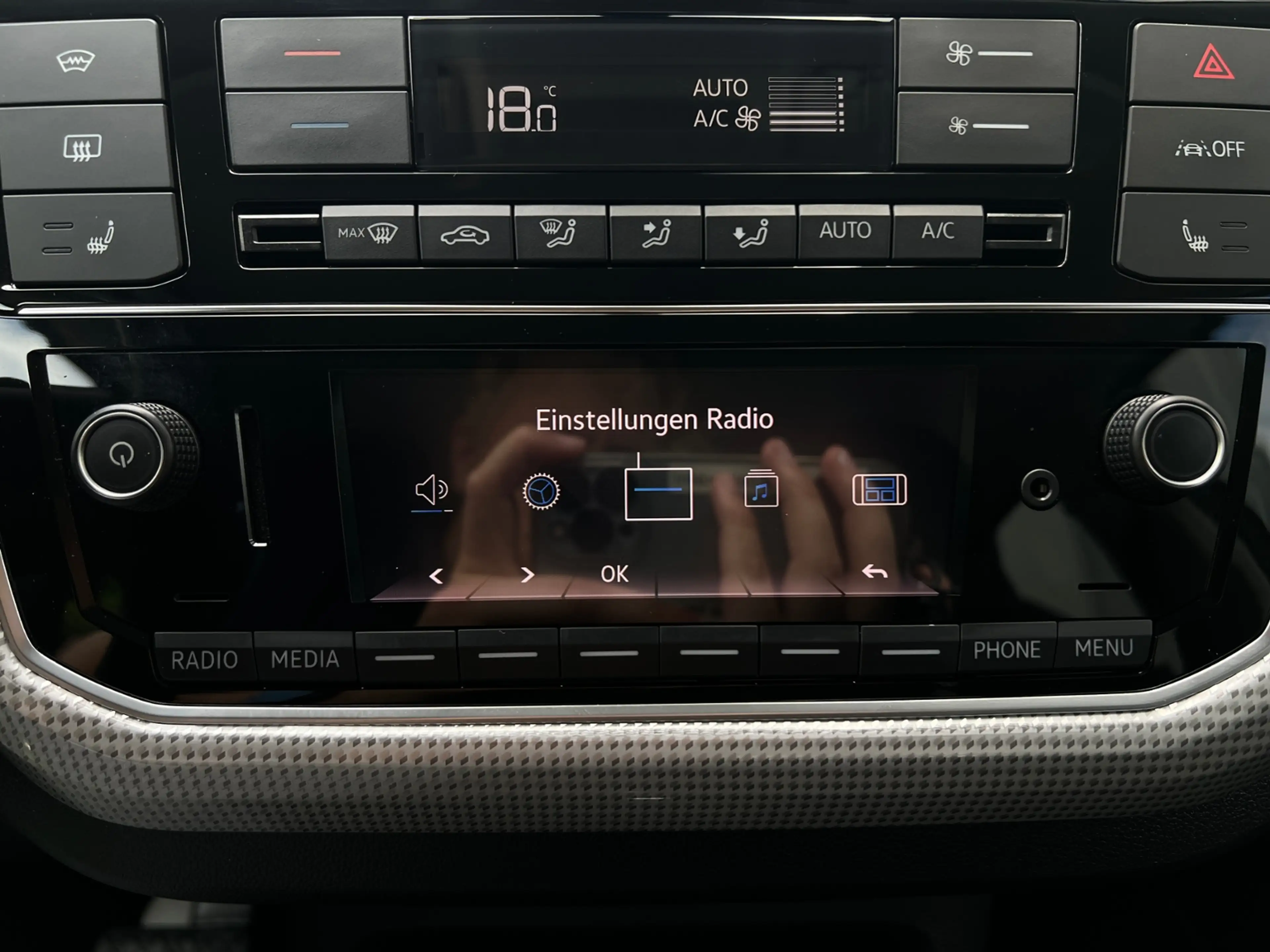 Volkswagen up! Style "Plus" *Climatronic, Sitzhzg., Kamera, 15'- — photo 13