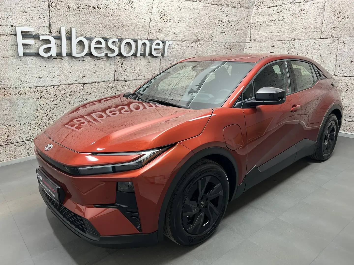 Toyota C-HR+ Active Braun - 1