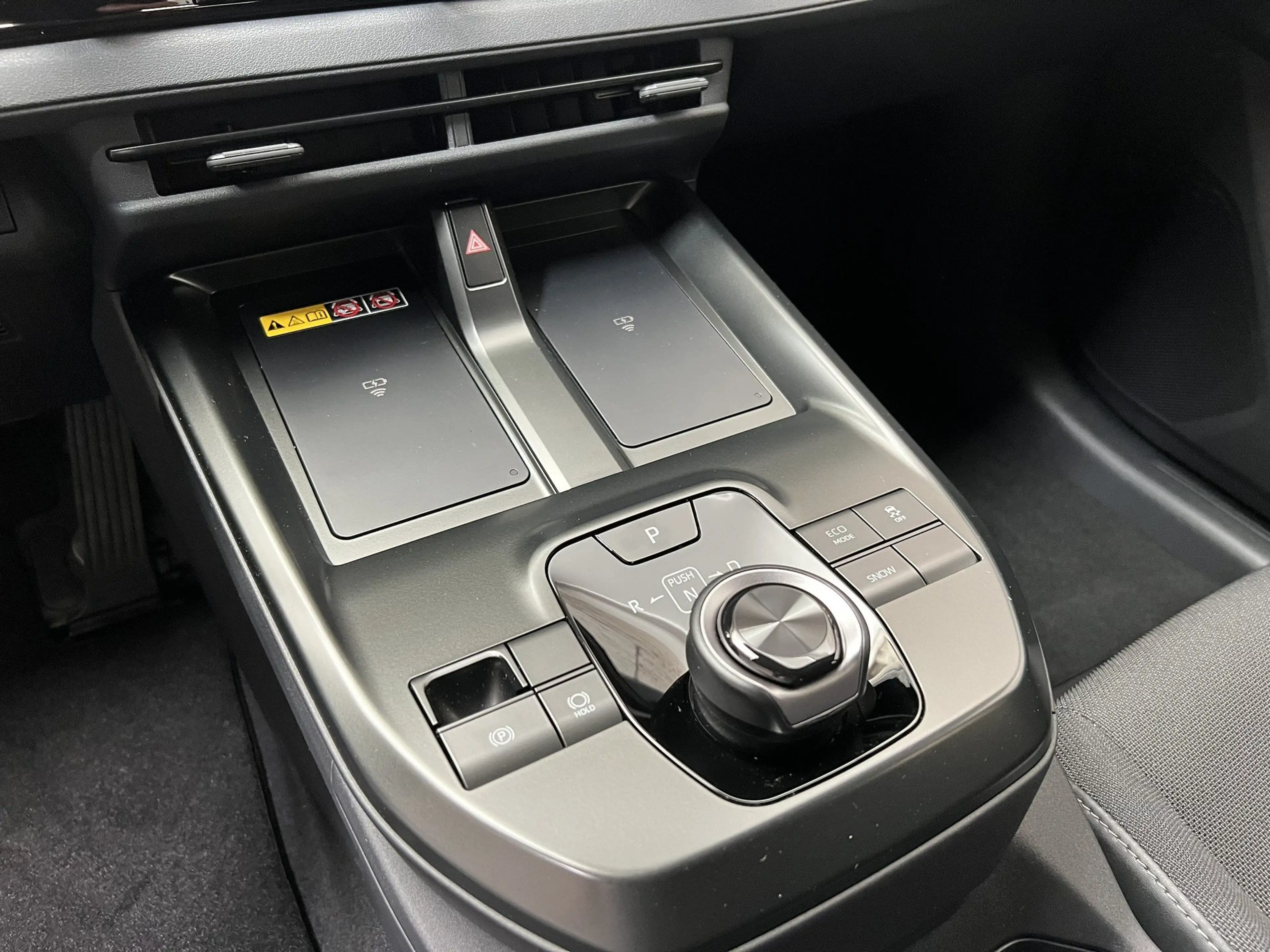 Toyota C-HR+ Active — photo 7