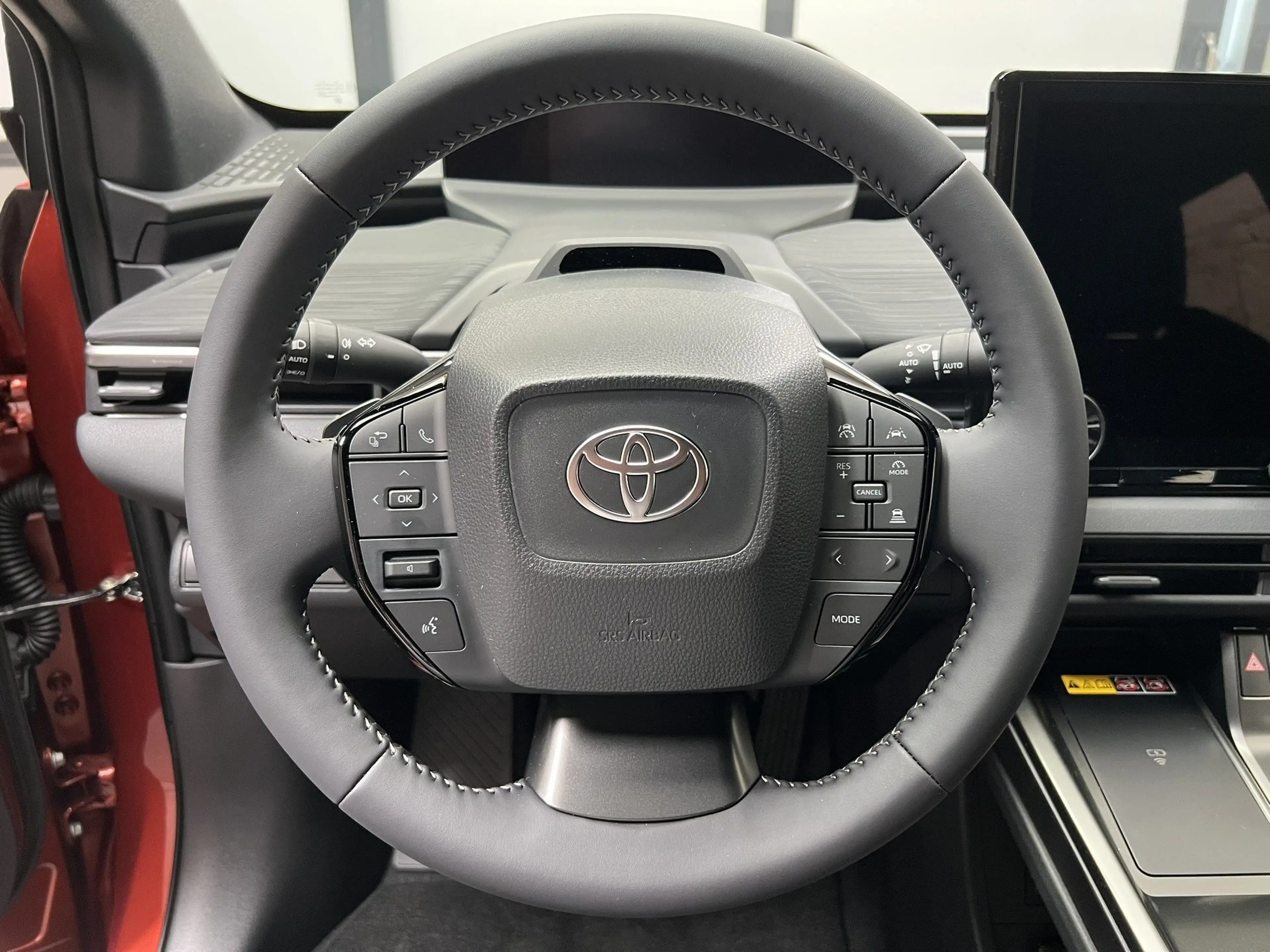 Toyota C-HR+ Active — photo 6