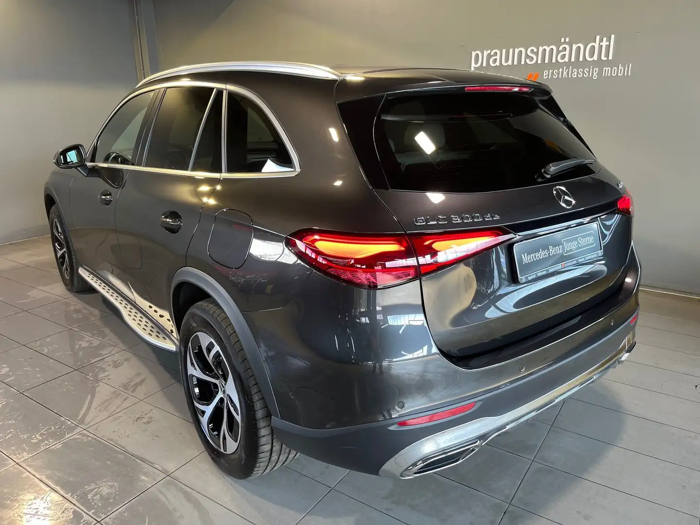 Mercedes-Benz GLC 300 de 4M Avantgarde Pano/AHK/Sound/Dist/Kam Gris - 2