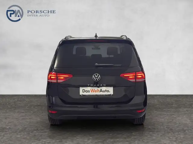 Volkswagen Touran view 4