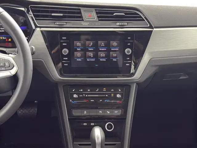 Volkswagen Touran view 11
