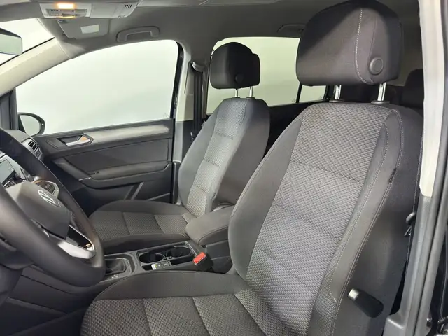 Volkswagen Touran view 14