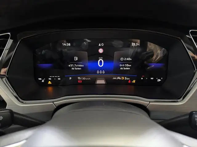 Volkswagen Touran view 9