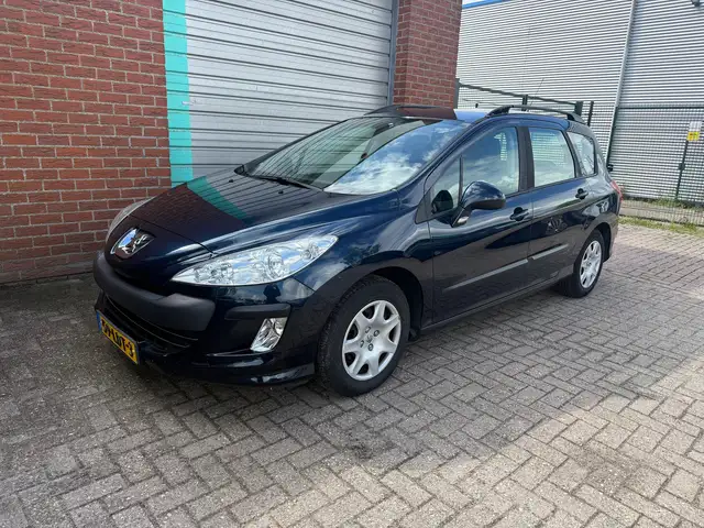 Peugeot 308 SW main image