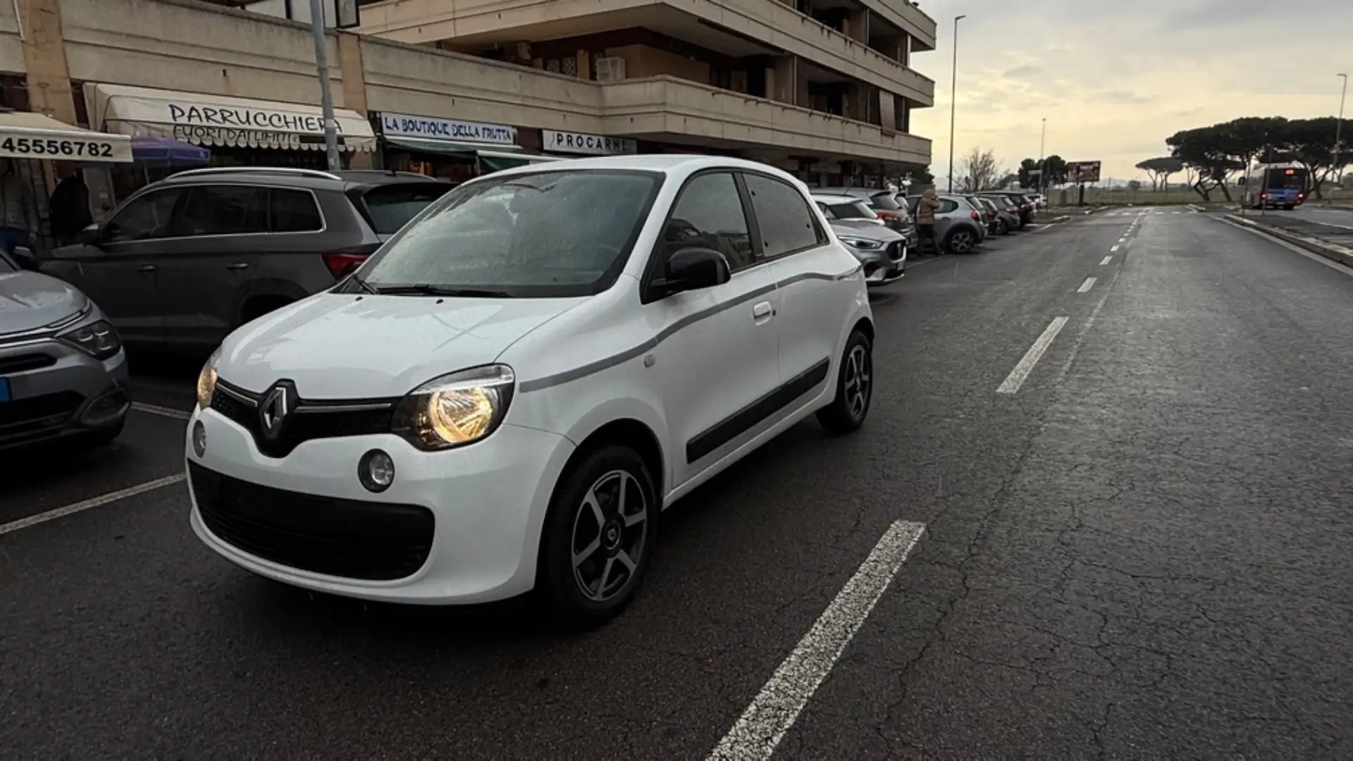 Renault Twingo LIMITEED C.AUTOMATICO LED PDC BLUETOOTH Bianco - 2