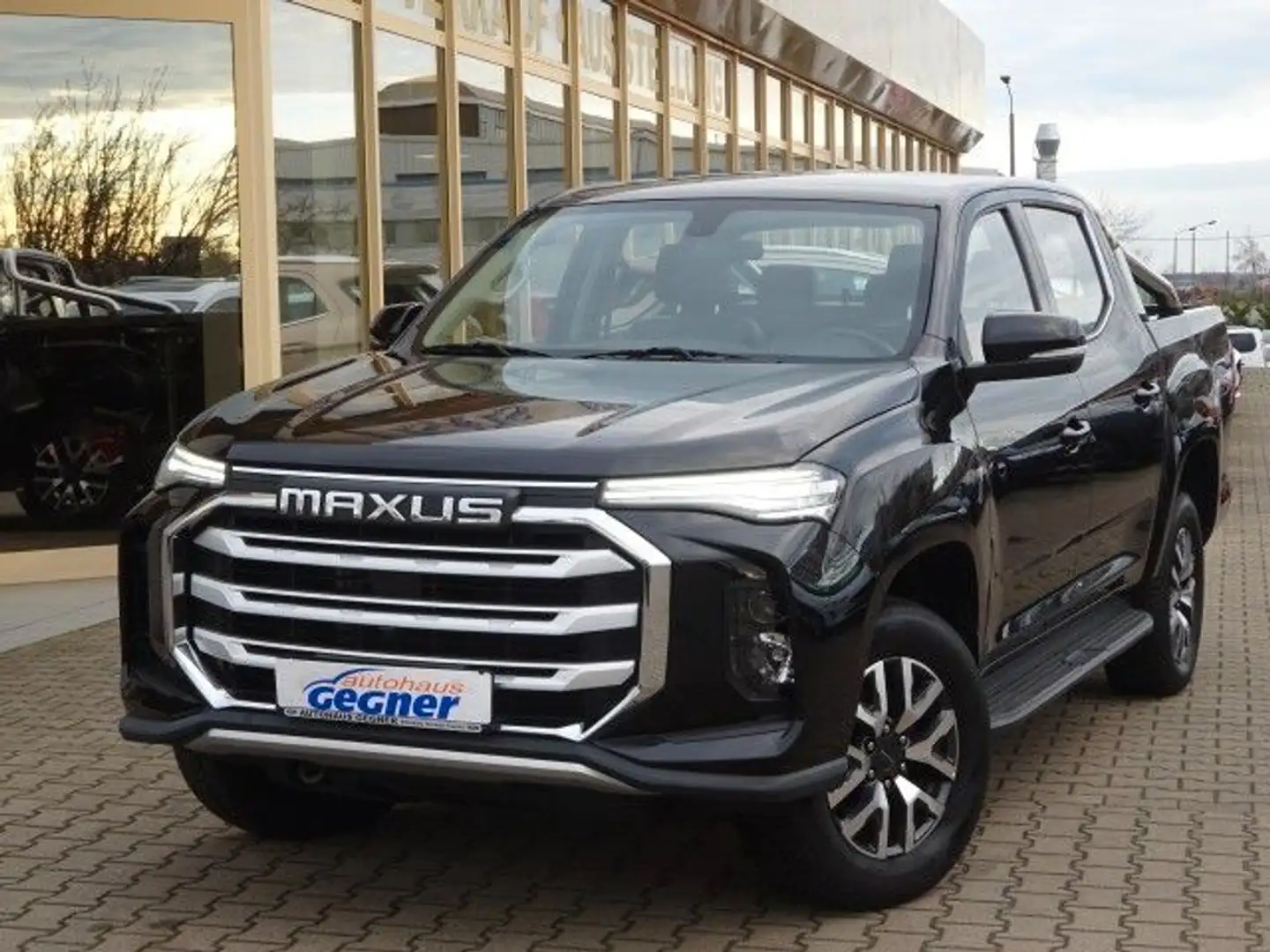 Maxus T90 EV 177PS Elite Leder Kamera AHK SHZ Noir - 2