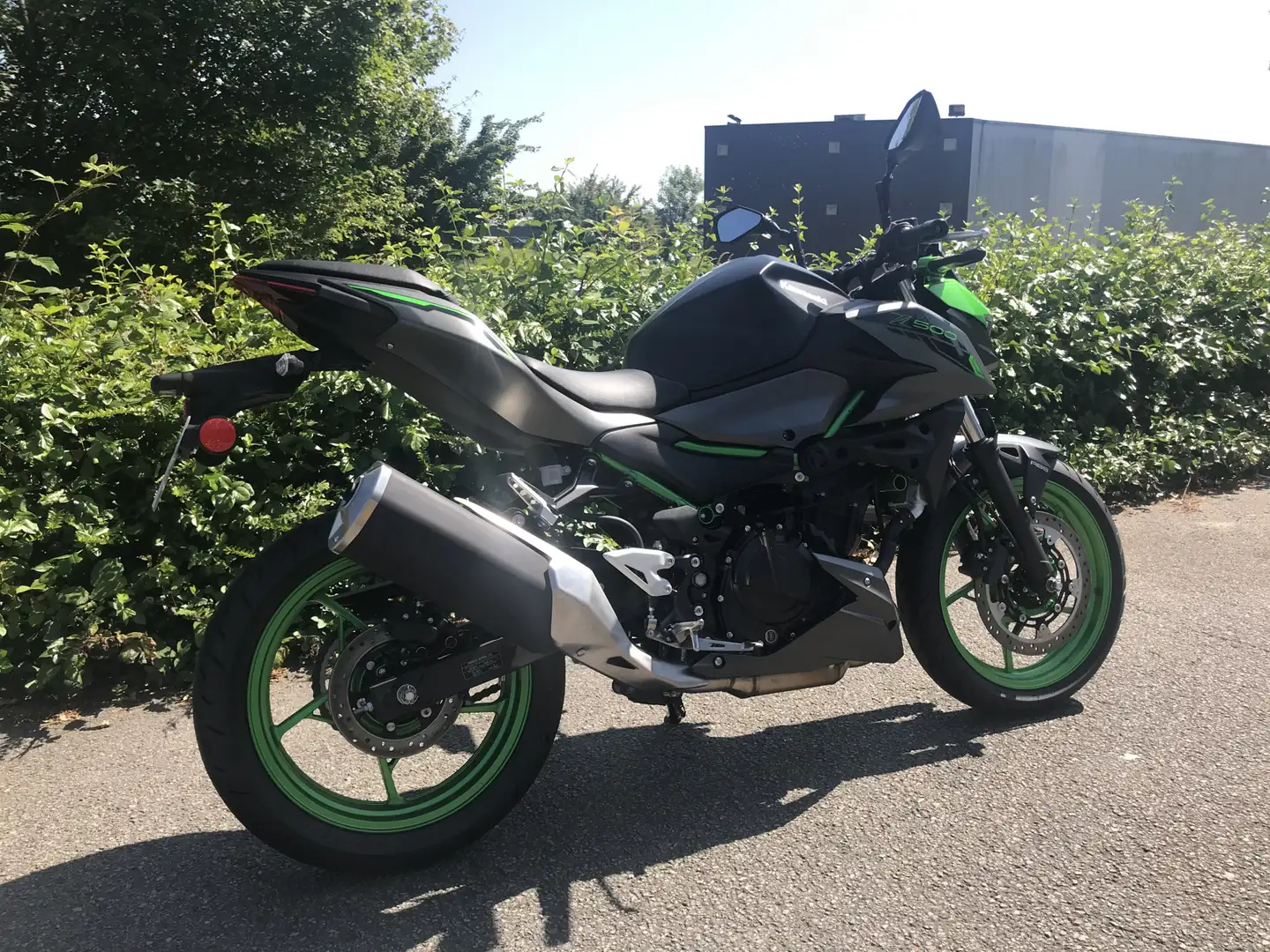 Kawasaki Z 500 SE Vert - 2