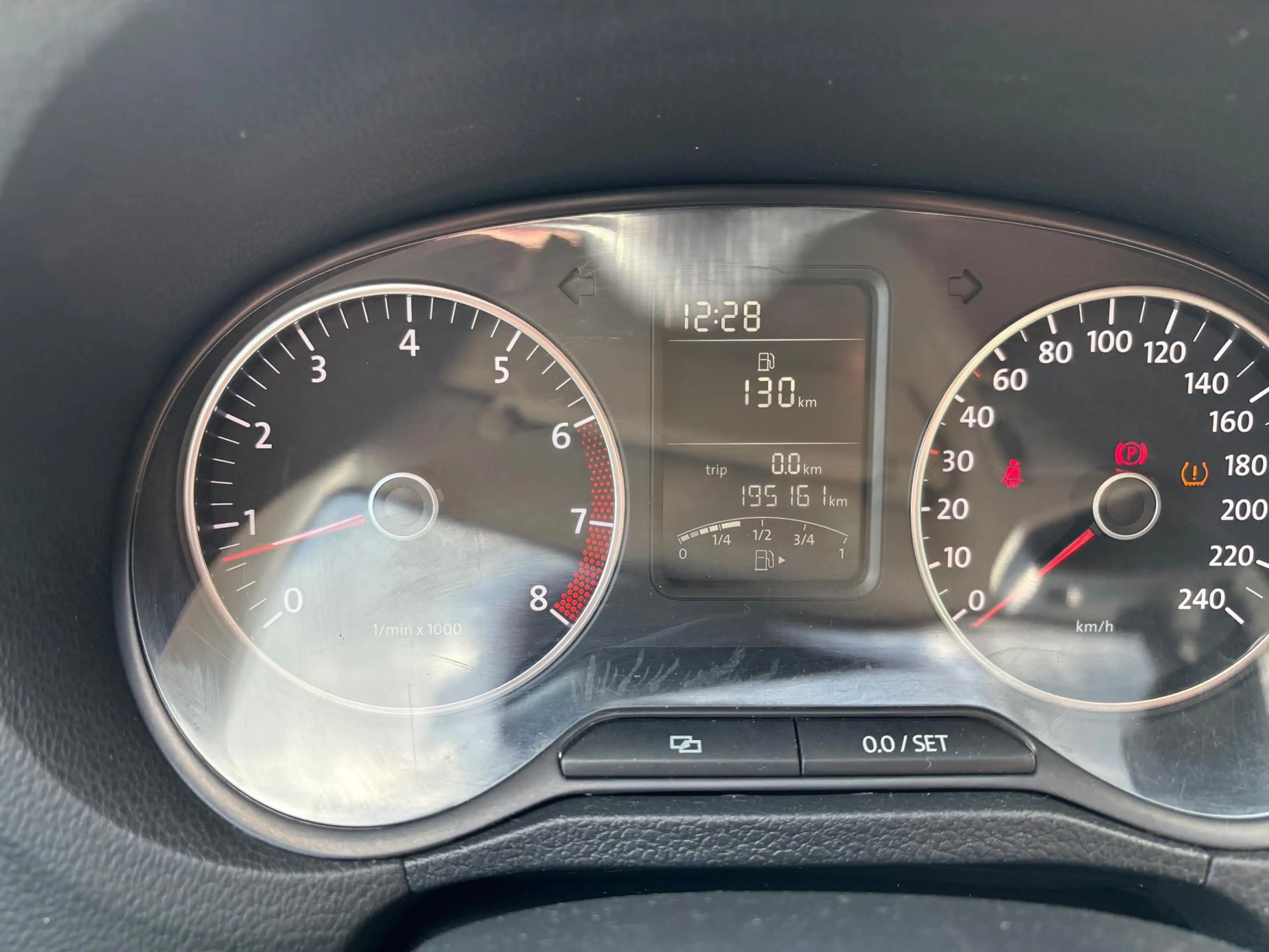 Volkswagen Polo Cross 1.2 TSI AIRCO NAVI — photo 10