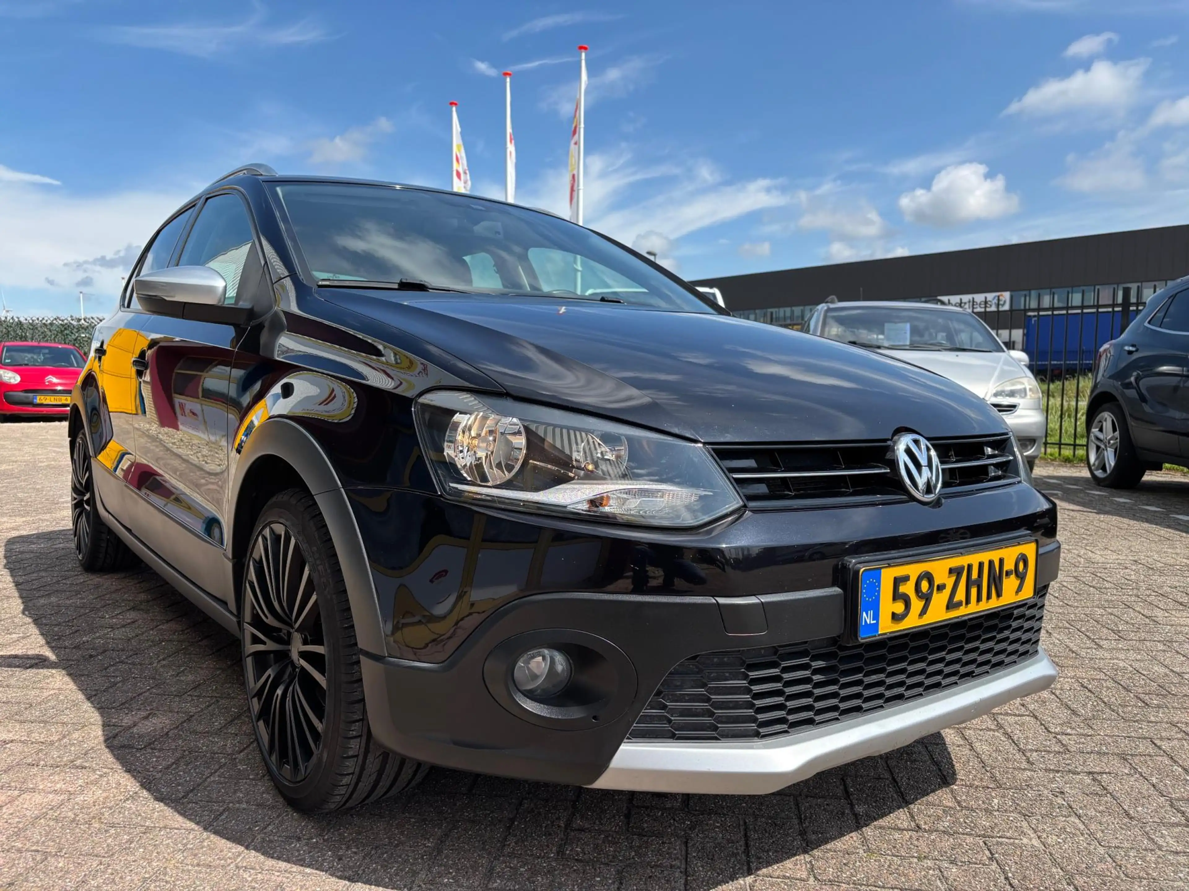 Volkswagen Polo Cross 1.2 TSI AIRCO NAVI — photo 15