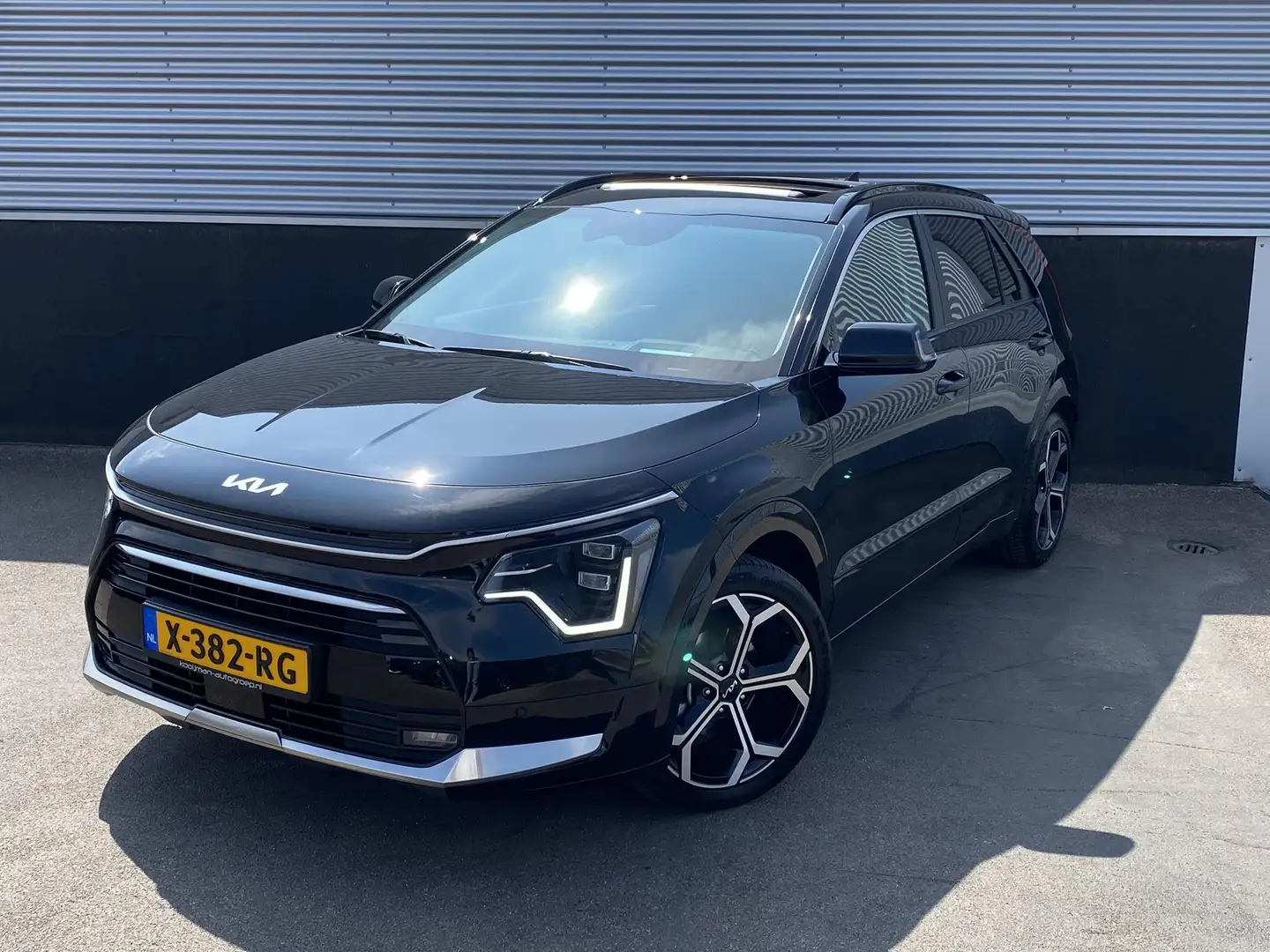 Kia Niro 1.6 GDi Hybrid ExecutiveLine DEMOVOORDEEL! Schuif- Zwart - 2