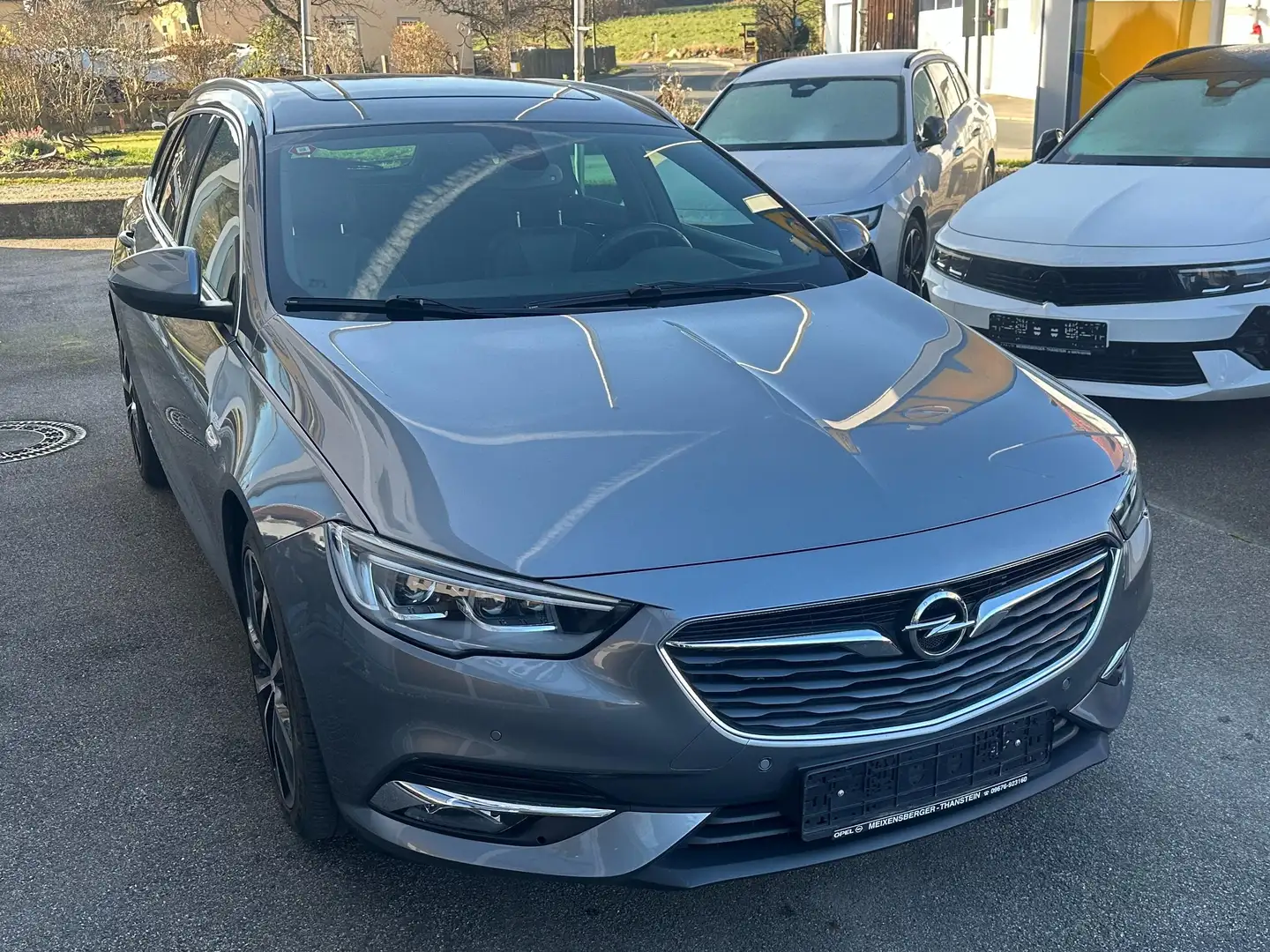Opel Insignia Innovation PanoramaSchiebedach Automatik AHK 19" Gris - 2