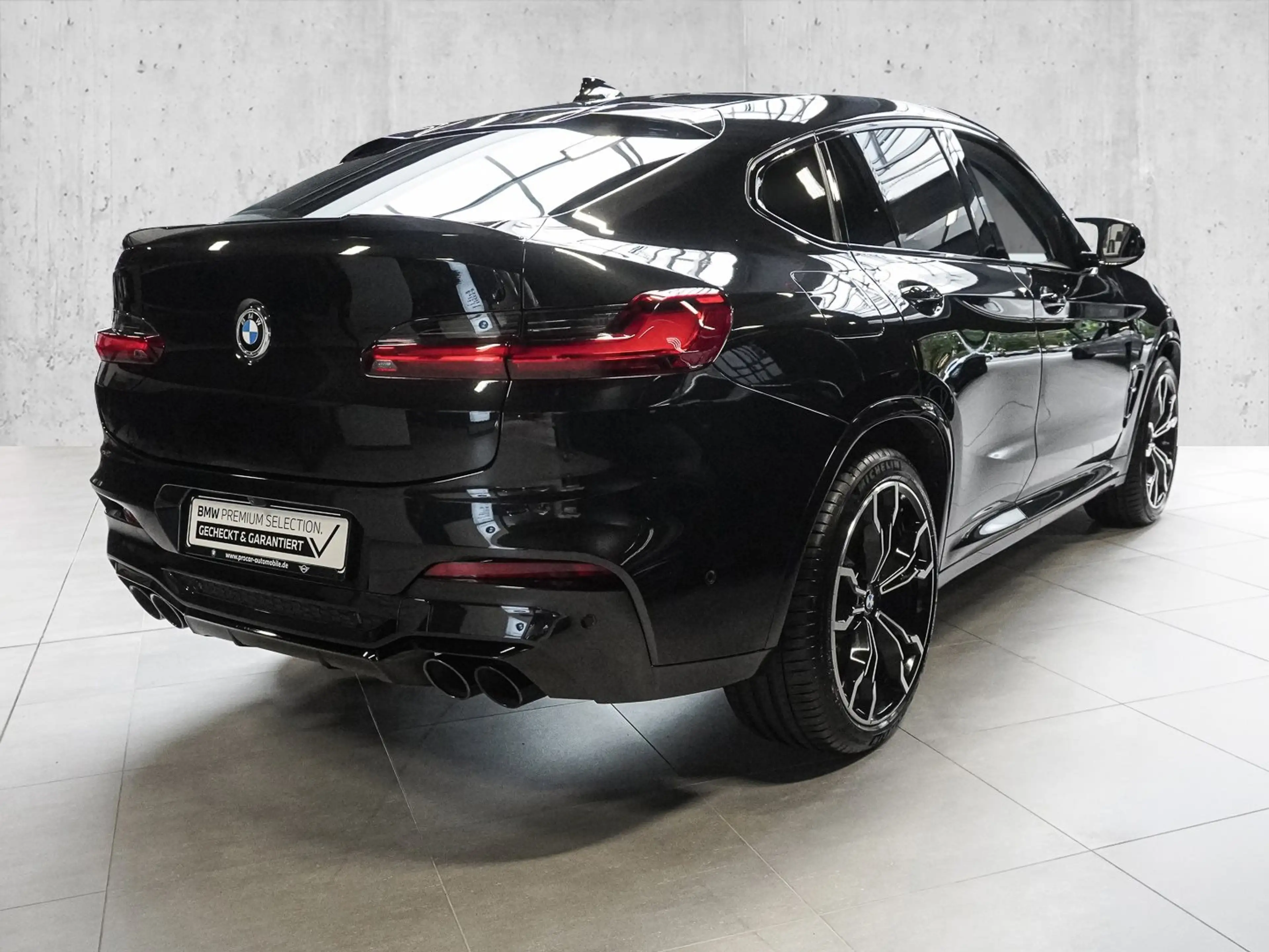 BMW X4 M Competition — photo 2