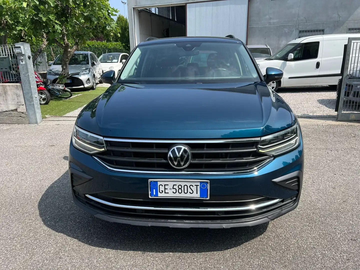 Volkswagen Tiguan 2.0 TDI 150 CV SCR DSG 4MOTION Elegance Verde - 1