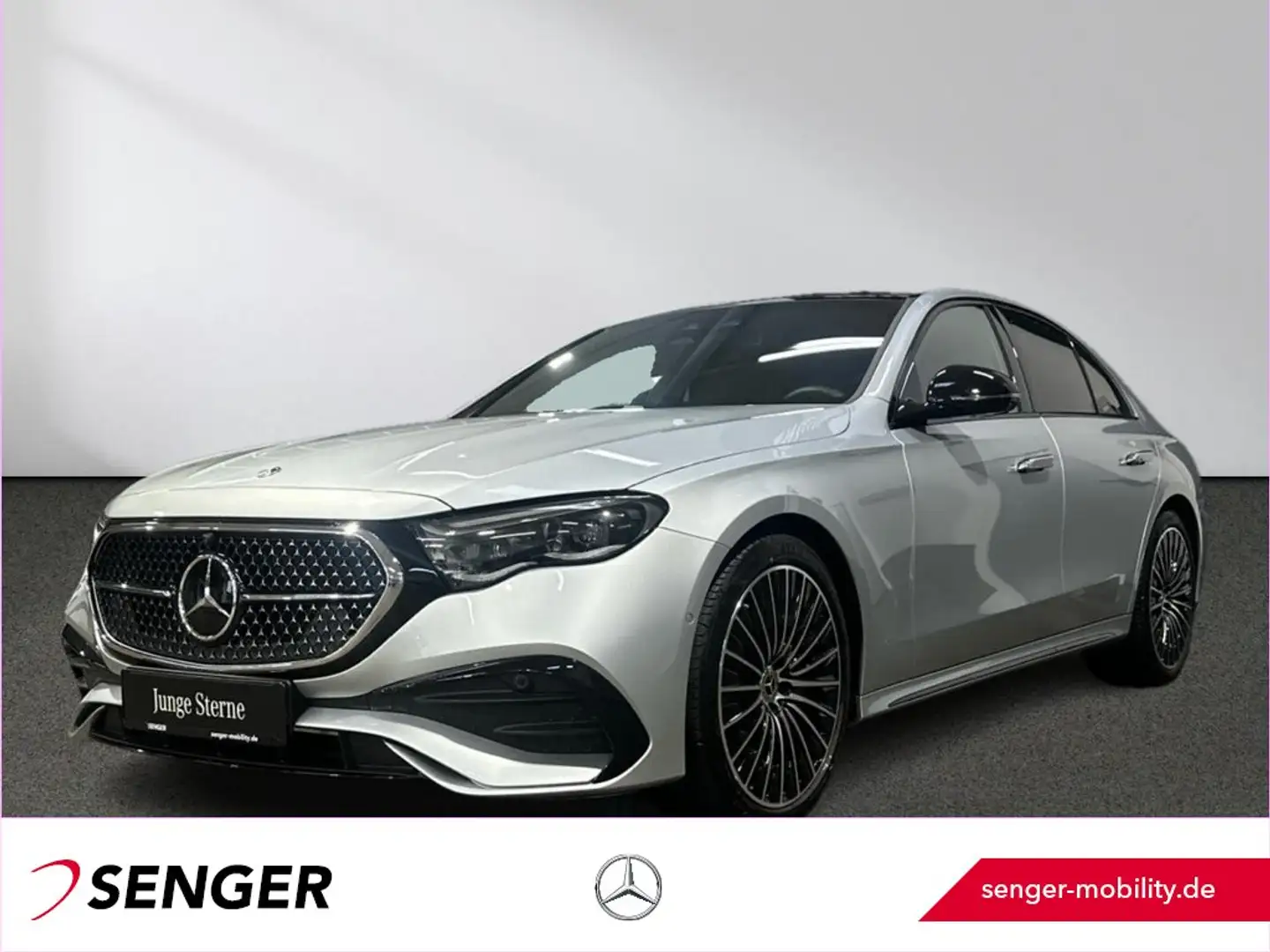 Mercedes-Benz E 450 d 4M AMG-Line Digital Light Panorama AHK Silber - 1