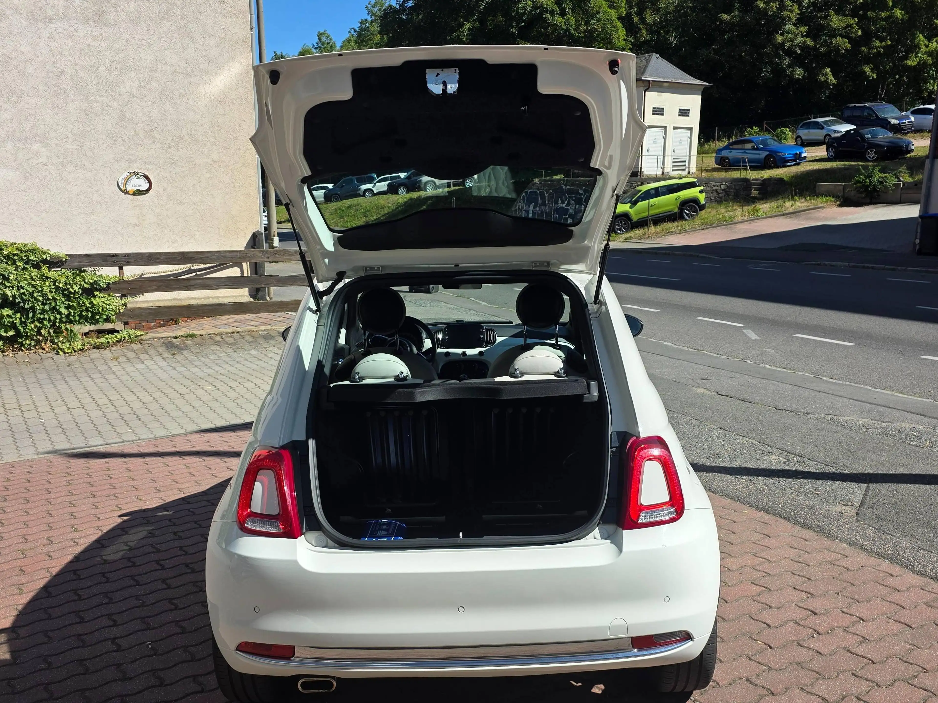 Fiat 500 DolceVita Hybrid — photo 14