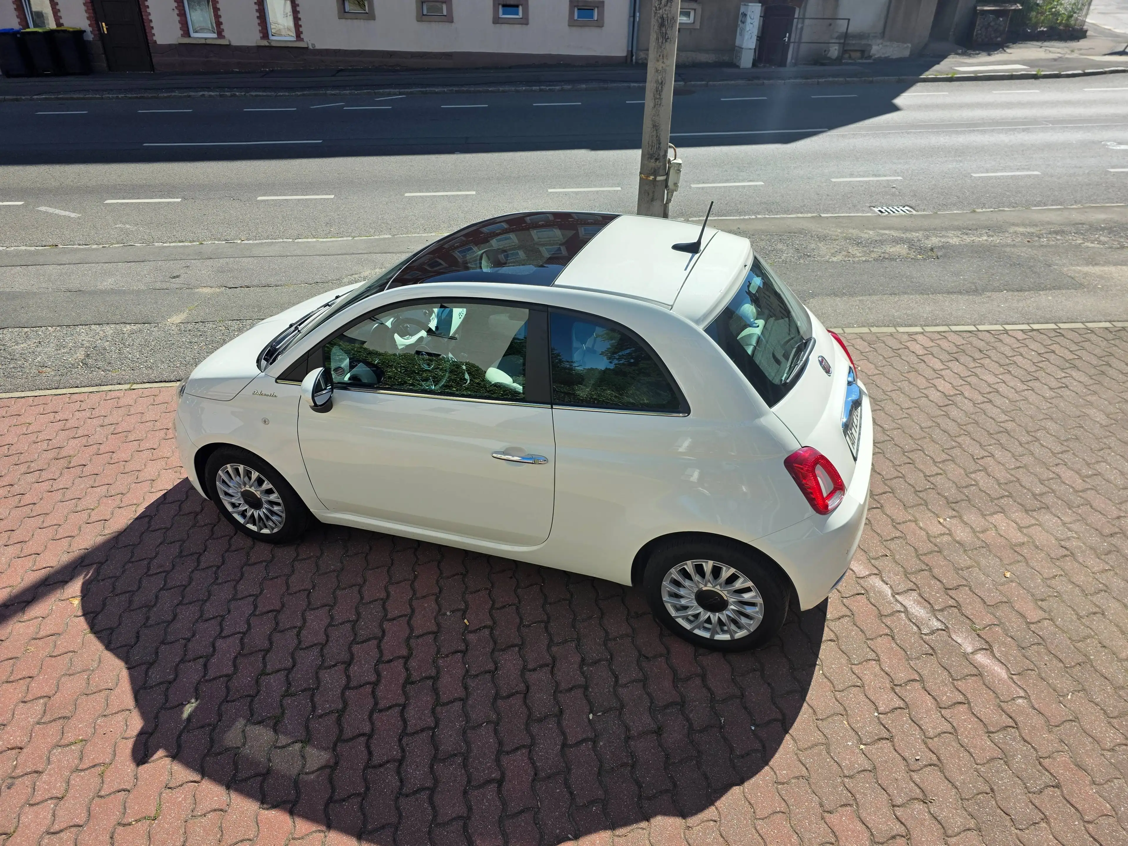 Fiat 500 DolceVita Hybrid — photo 9