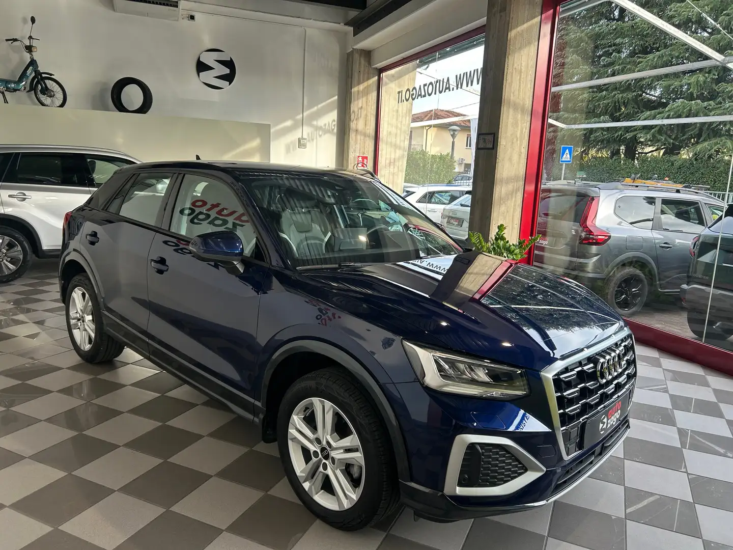 Audi Q2 35 1.5 tfsi Business Advanced s-tronic Blu/Azzurro - 2