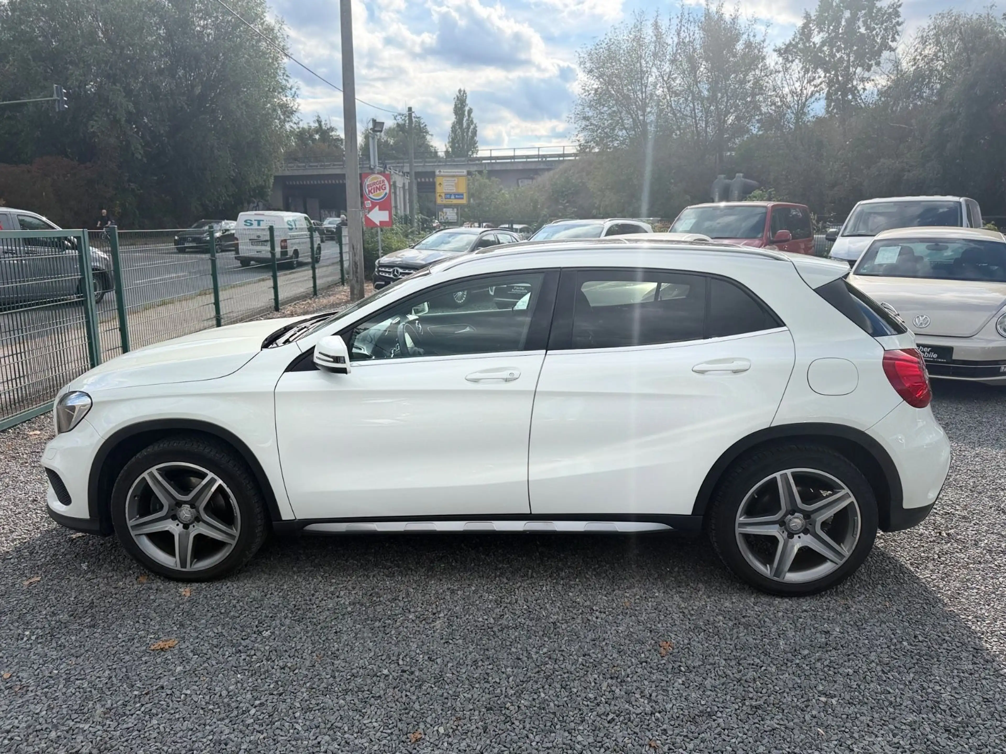 Mercedes-Benz GLA 250 4Matic+AMG+LEDER+AUTOM+PANO+SOUNDY+ — photo 8
