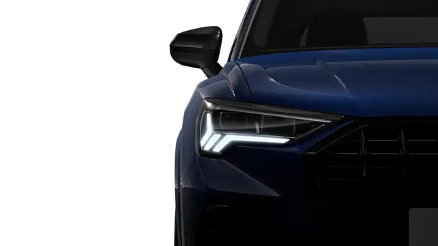 Audi Q3 view 6