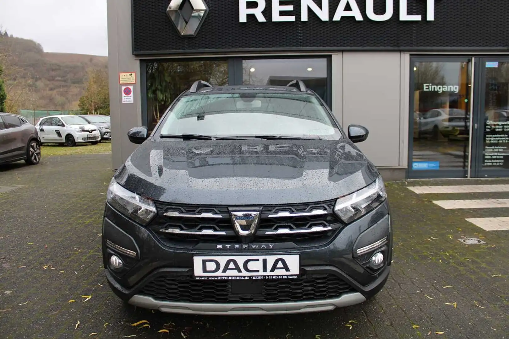 Dacia Sandero Stepway TCe 90 Comfort Grau - 2