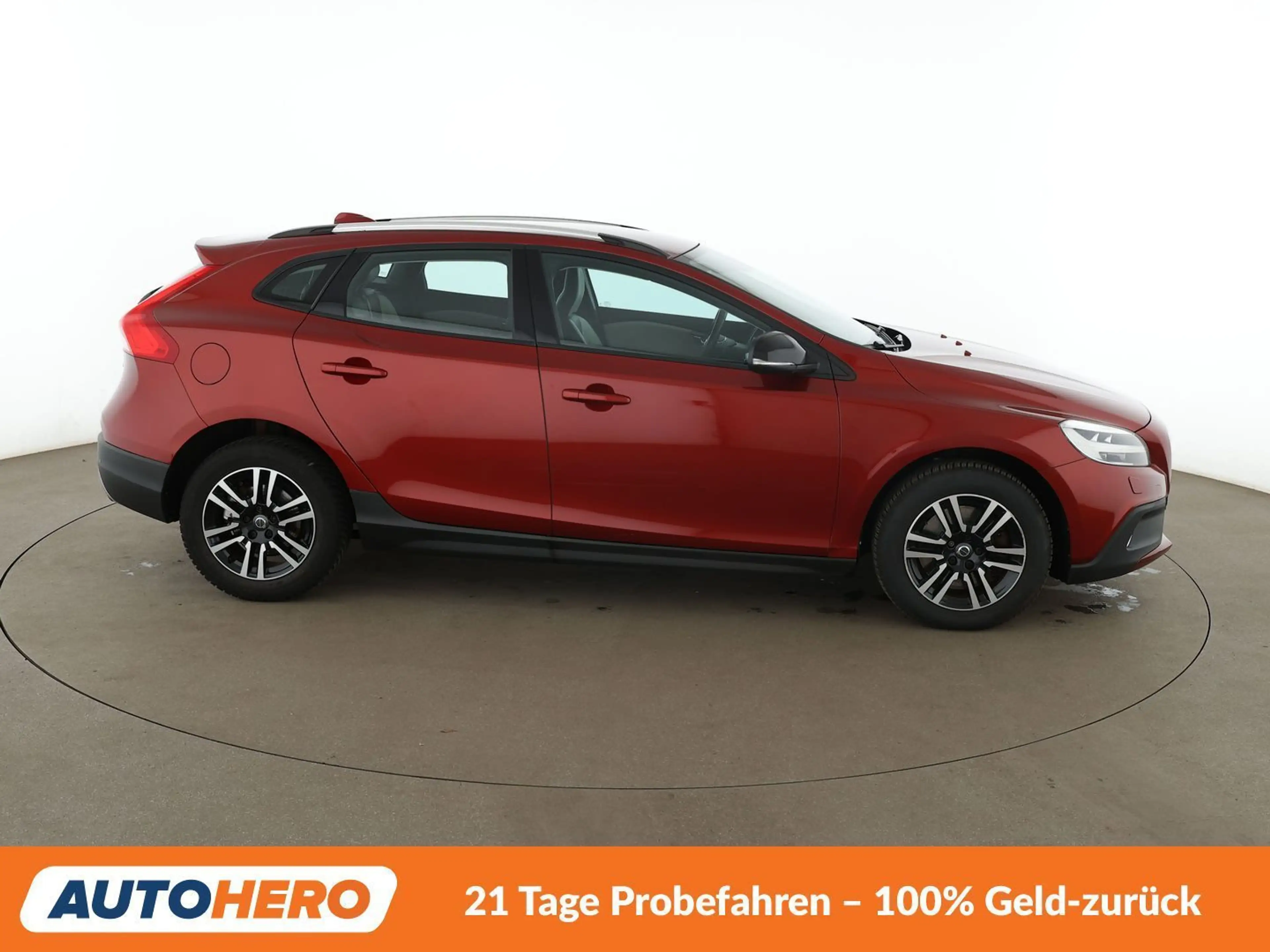 Volvo V40 Cross Country 2.0 T3 Plus*NAVI*TEMPO*PDC*SHZ*KLIMA* — photo 7