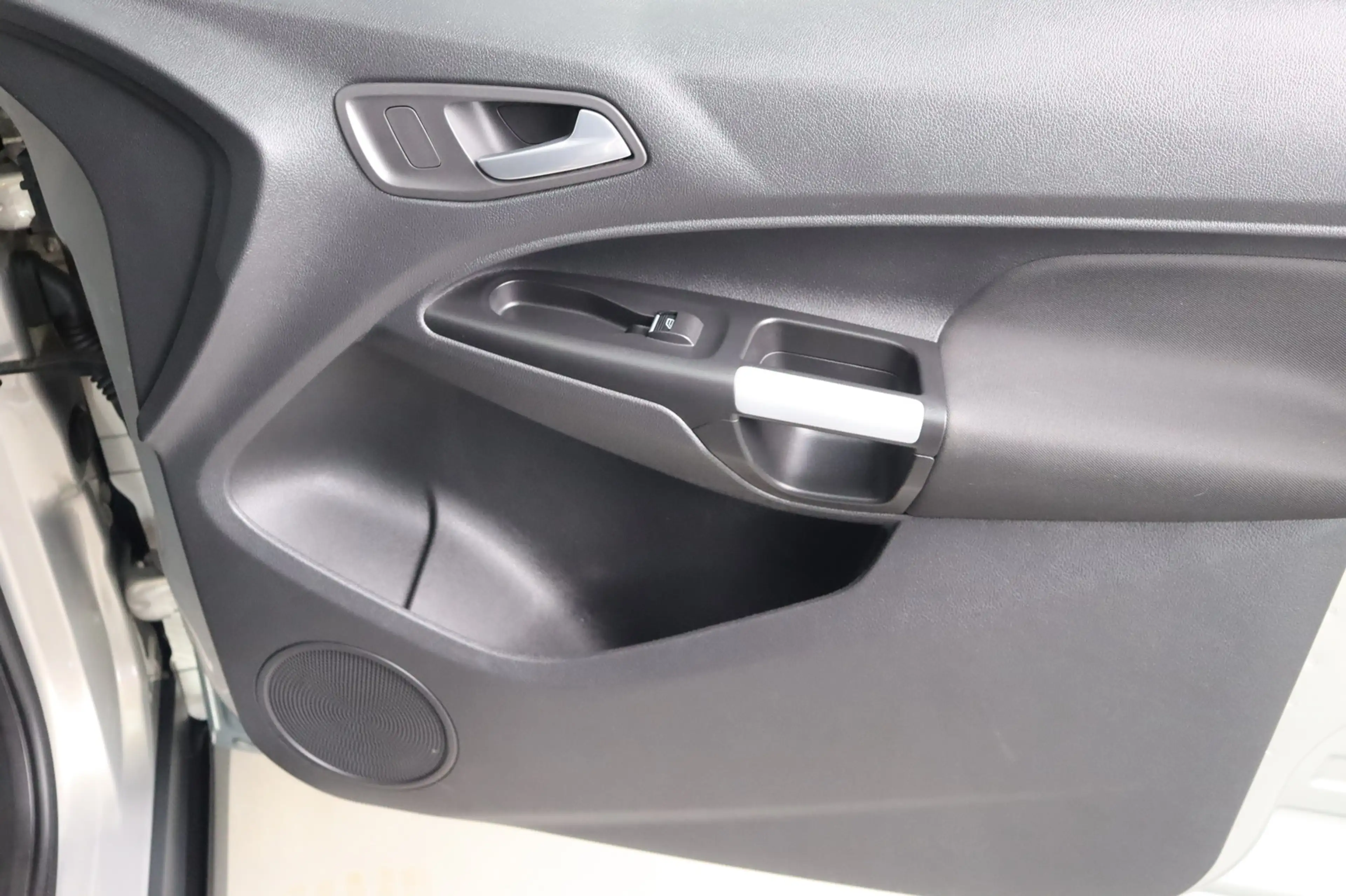 Ford Grand Tourneo Connect 1.5 TDCi * 7 Si. * Navi * Titanium — photo 13