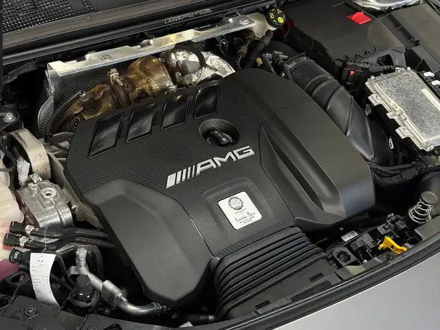 Mercedes-Benz Cla view 4