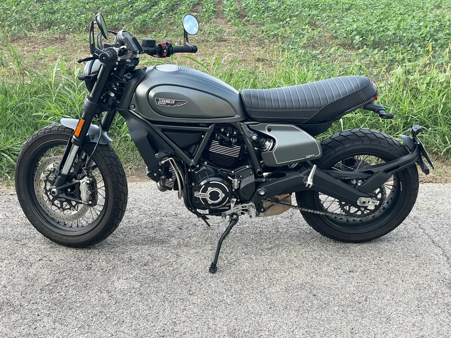 Ducati Scrambler NightShift Gri - 1