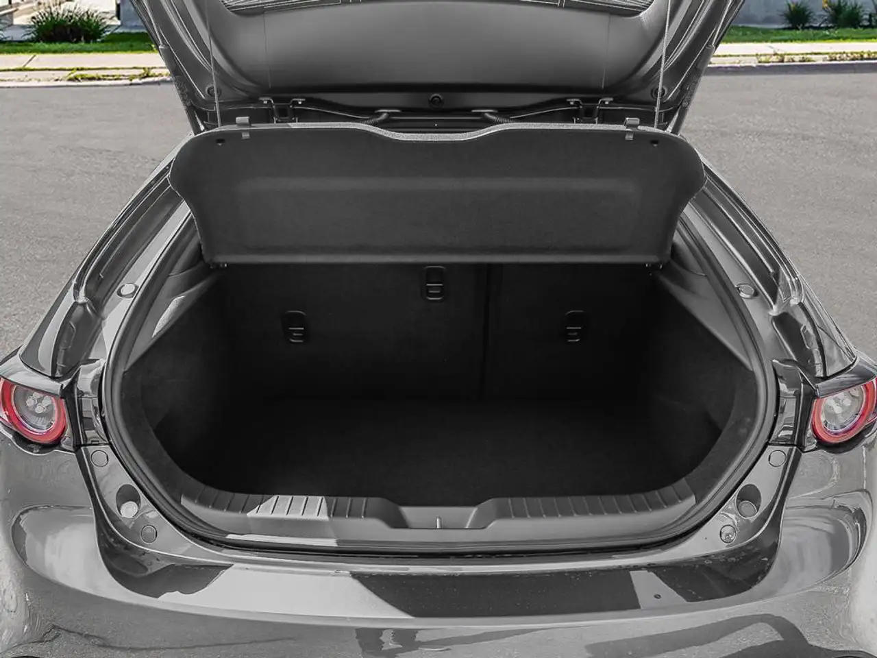 Mazda 3 снимка Mazda 3