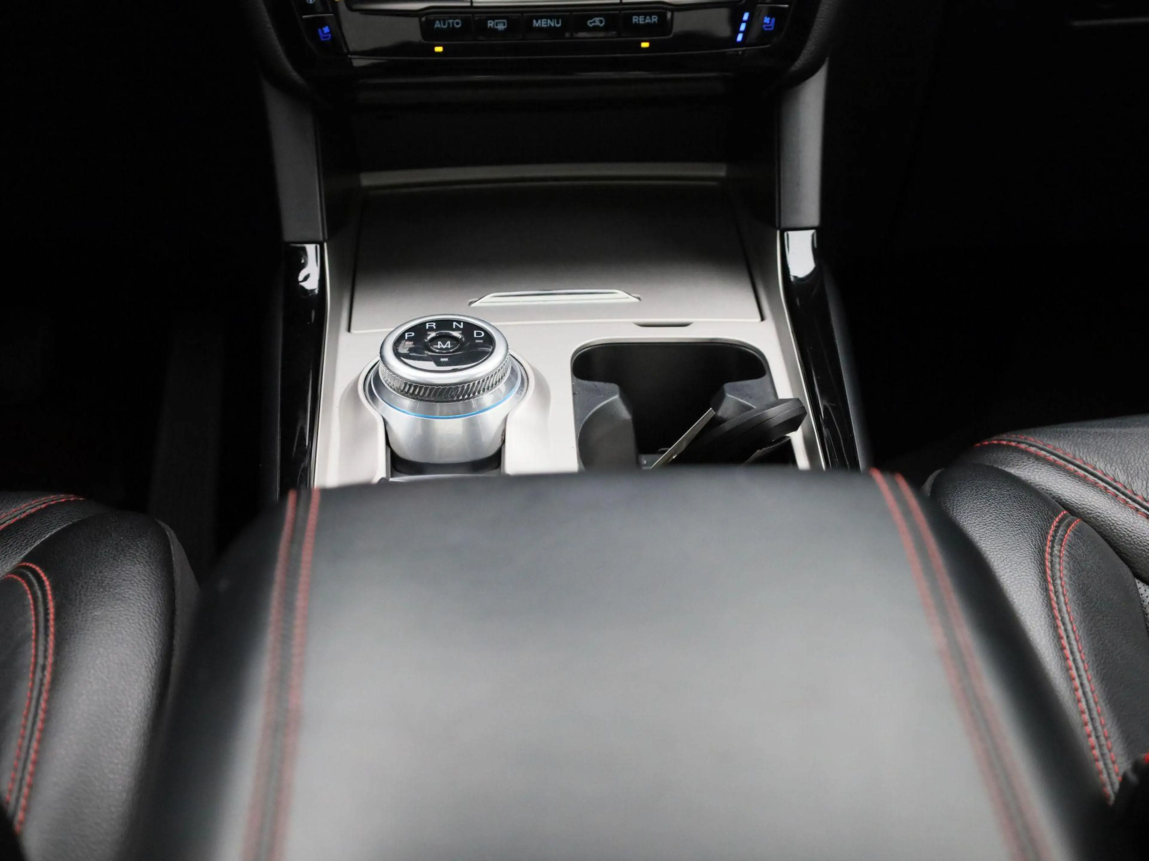 Ford Explorer 3.0 V6 EcoBoost PHEV ST-Line Aut. | Winterpack | P — photo 11