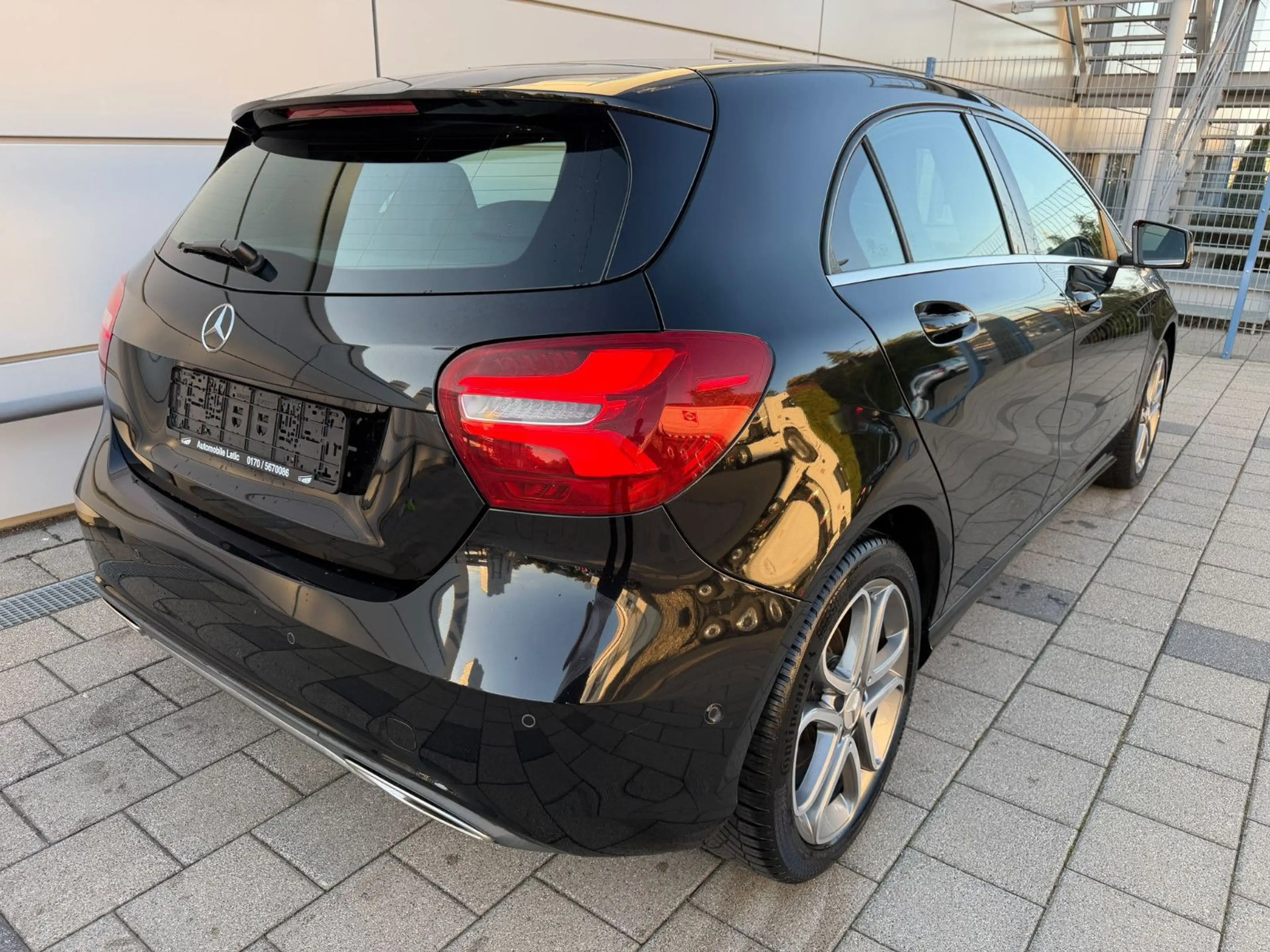 Mercedes-Benz A 180 BlueEfficiency Urban — photo 6