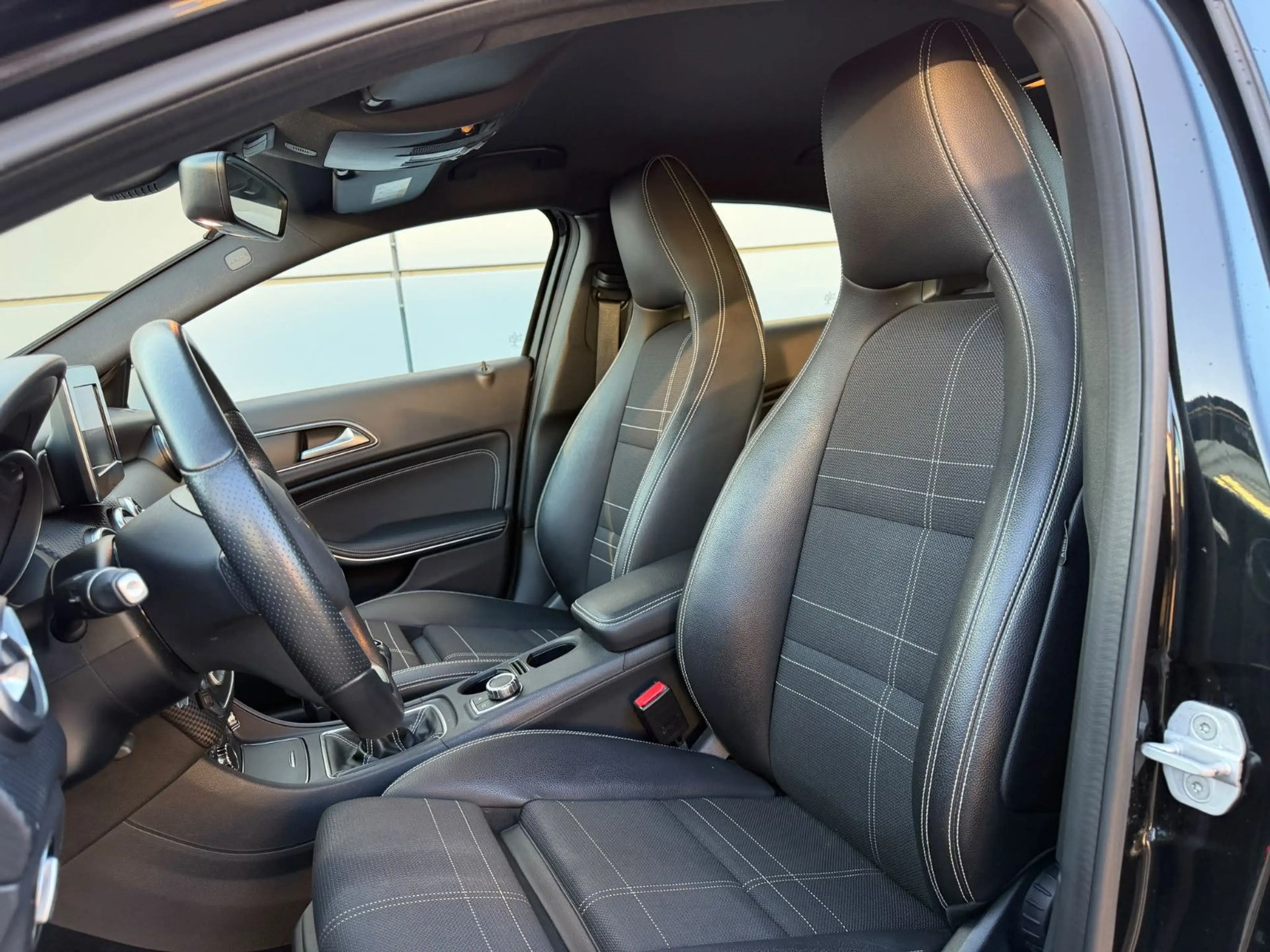 Mercedes-Benz A 180 BlueEfficiency Urban — photo 15