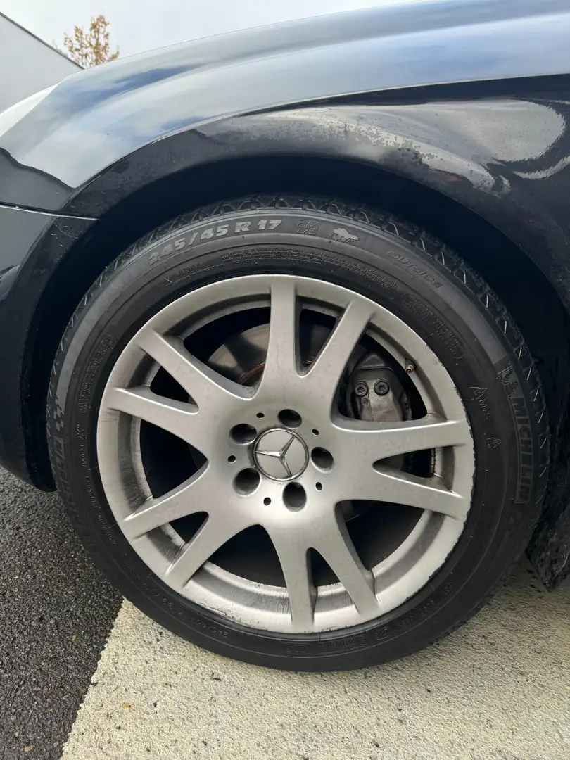 Mercedes-Benz CLS 500 5L| 306PS| SHZ| Panoramadach| TÜV Neu| Noir - 2