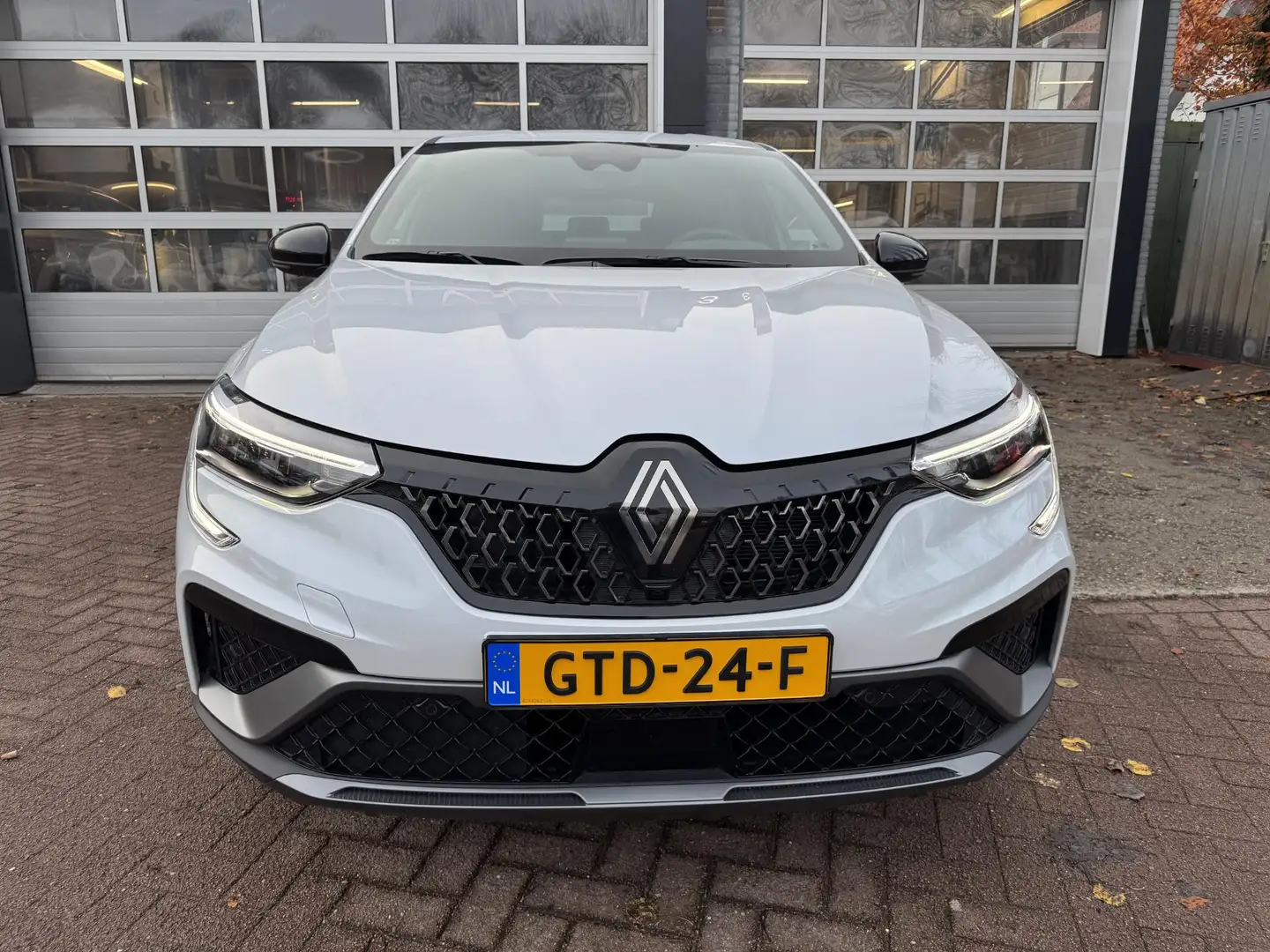 Renault Arkana 1.6 E-Tech full hybrid 145 esprit Alpine 8.050km!! Wit - 2