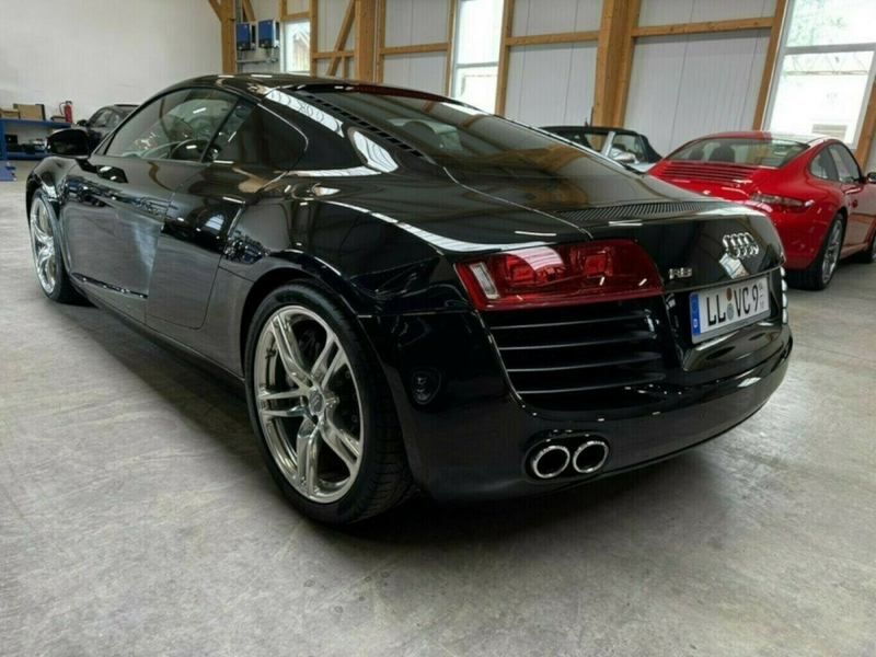 Audi R8 4.2 FSI V8 quattro Coupé 19´km makellos! — photo 9