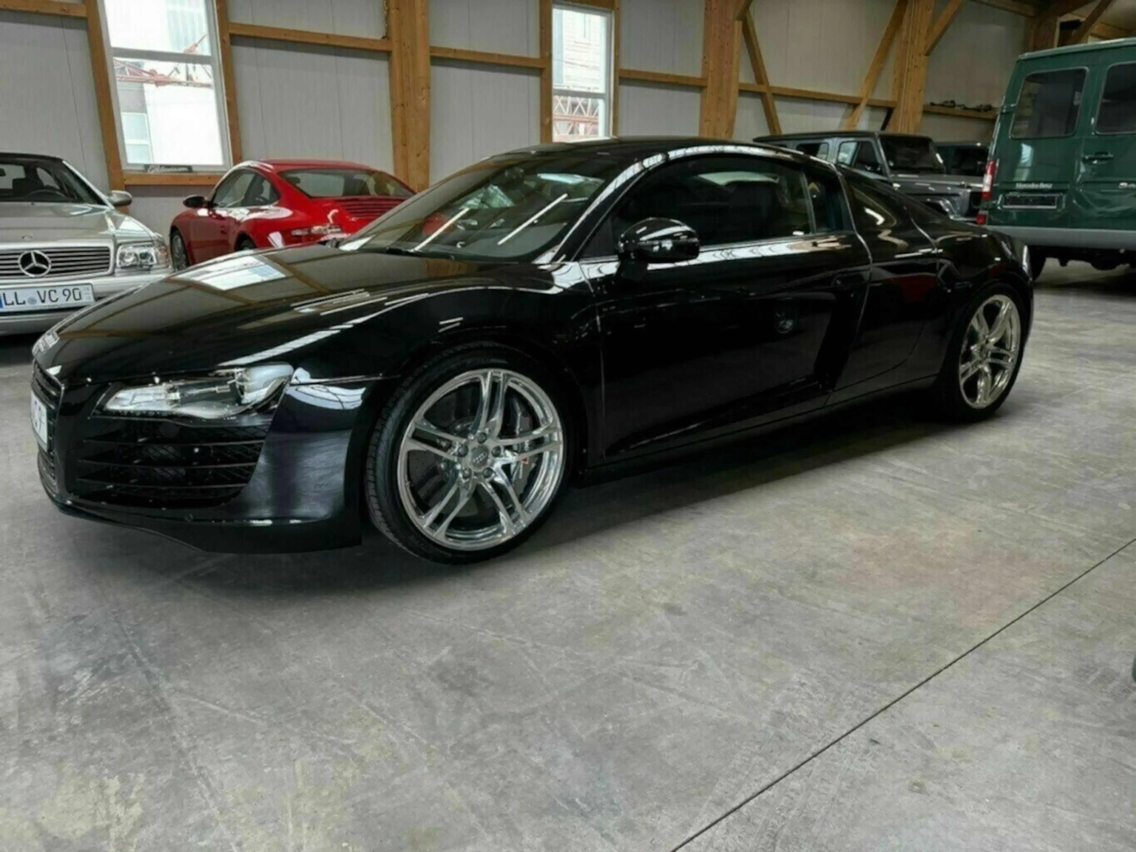 Audi R8 4.2 FSI V8 quattro Coupé 19´km makellos! — photo 4