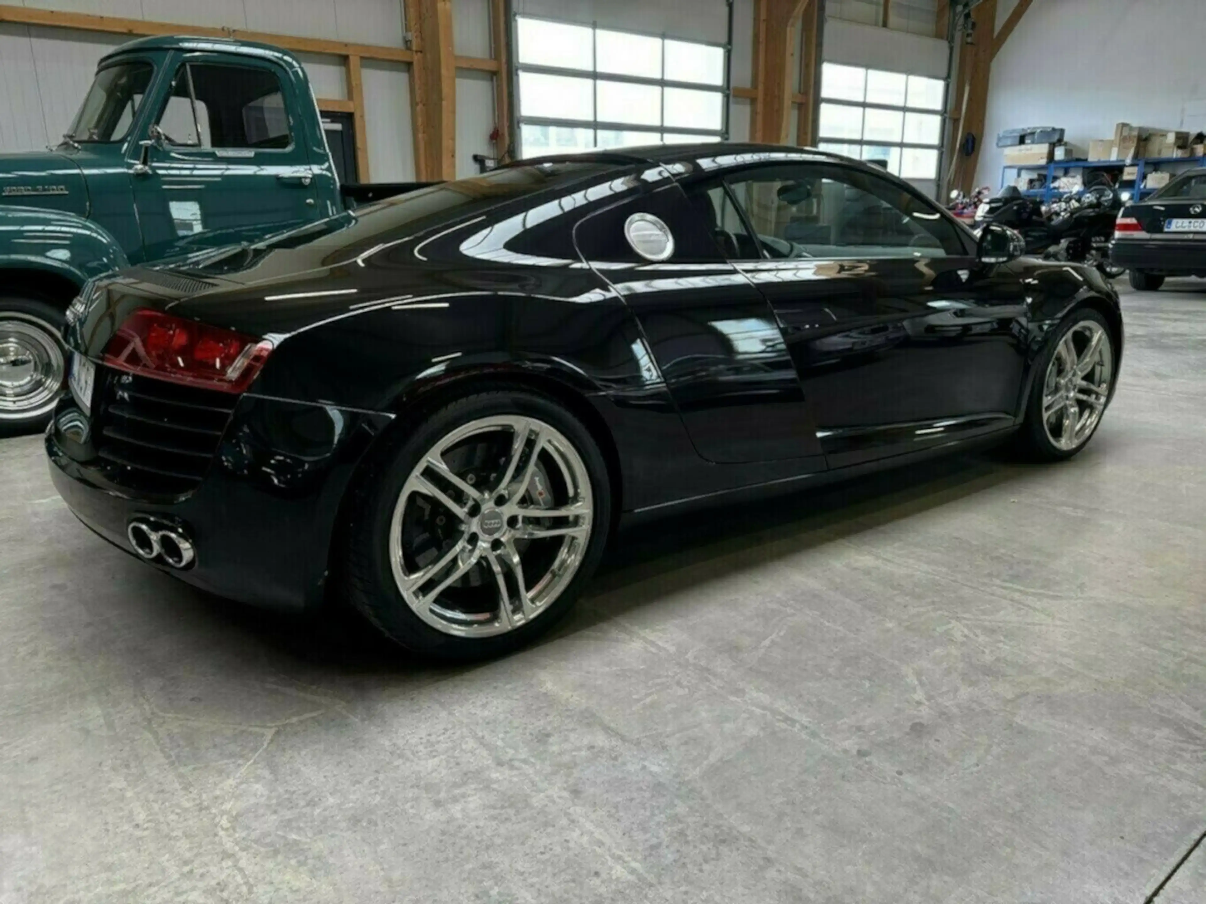 Audi R8 4.2 FSI V8 quattro Coupé 19´km makellos! — photo 6