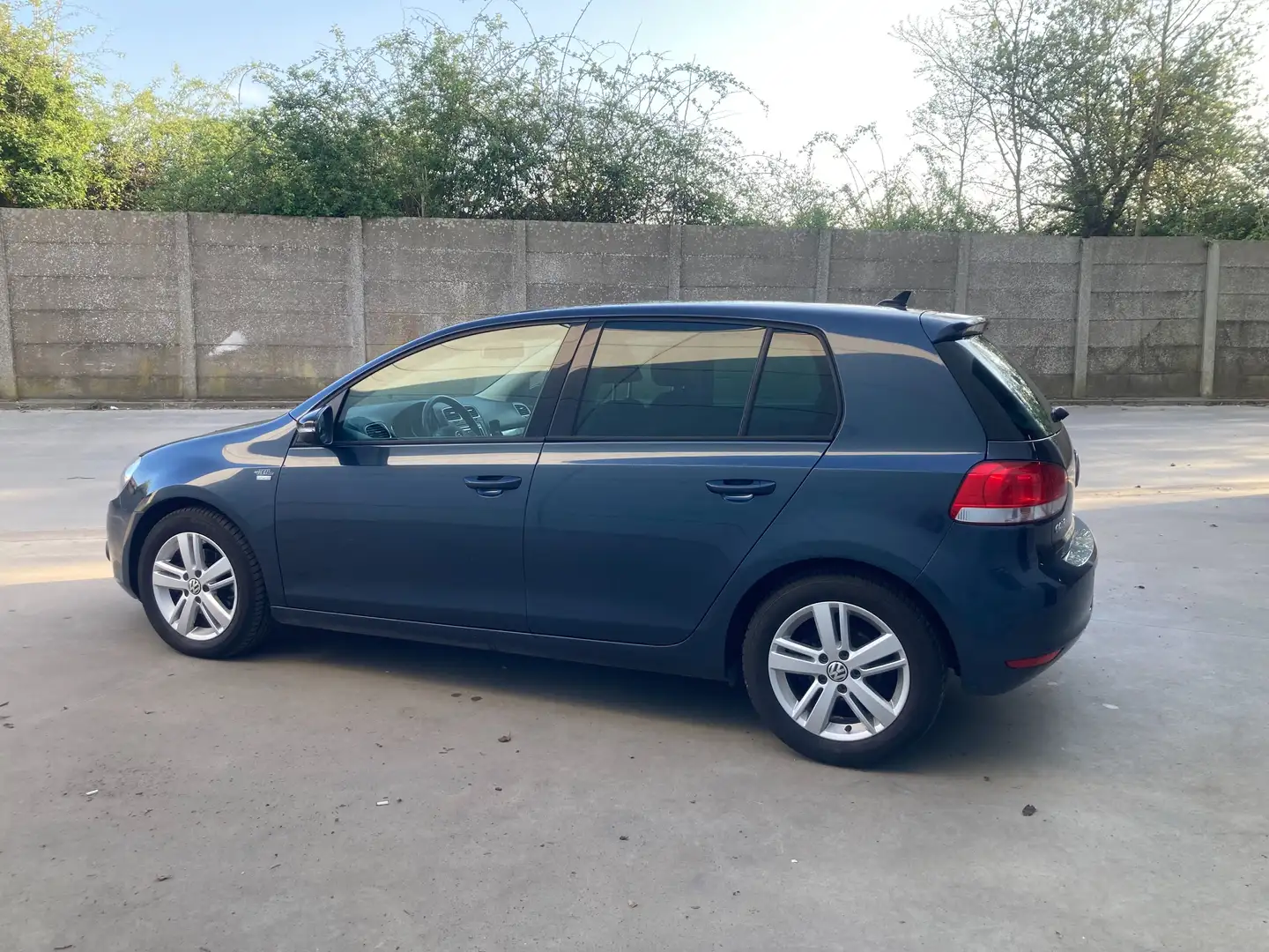 Volkswagen Golf 6(VI) 1.2TSI benzine 2012 met 87000km*NIEUW*GARANT Gris - 1