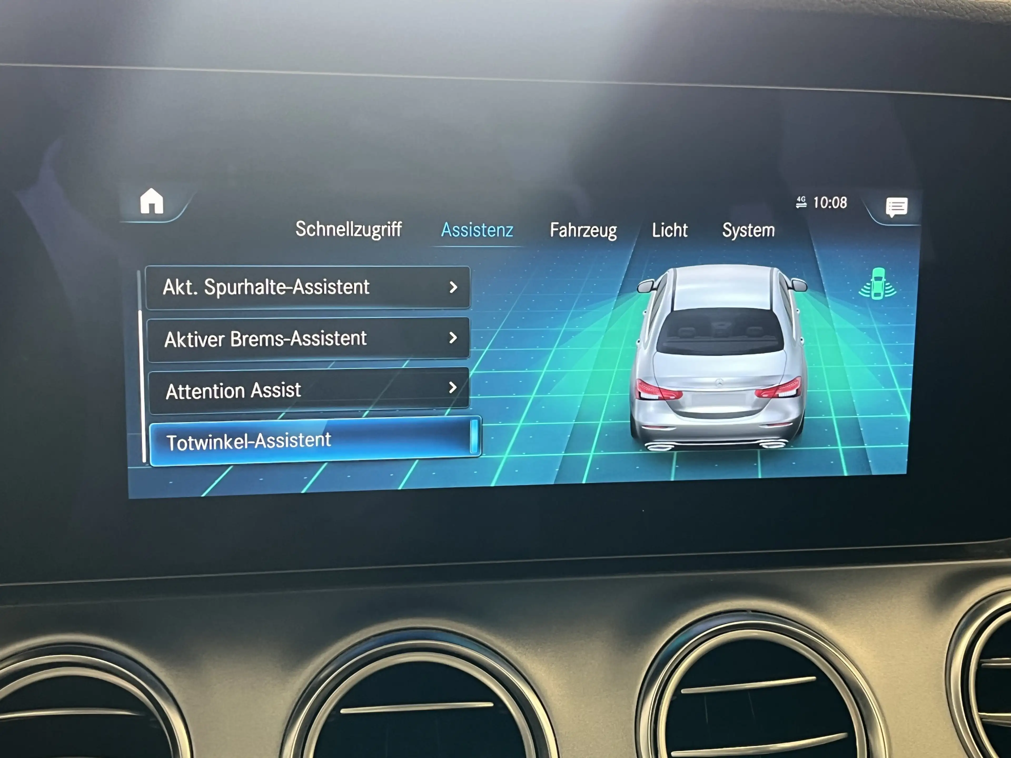 Mercedes-Benz E 220 d Navi*SHZ*LED*PDC*ACC*Spurhalte*1H* — photo 8