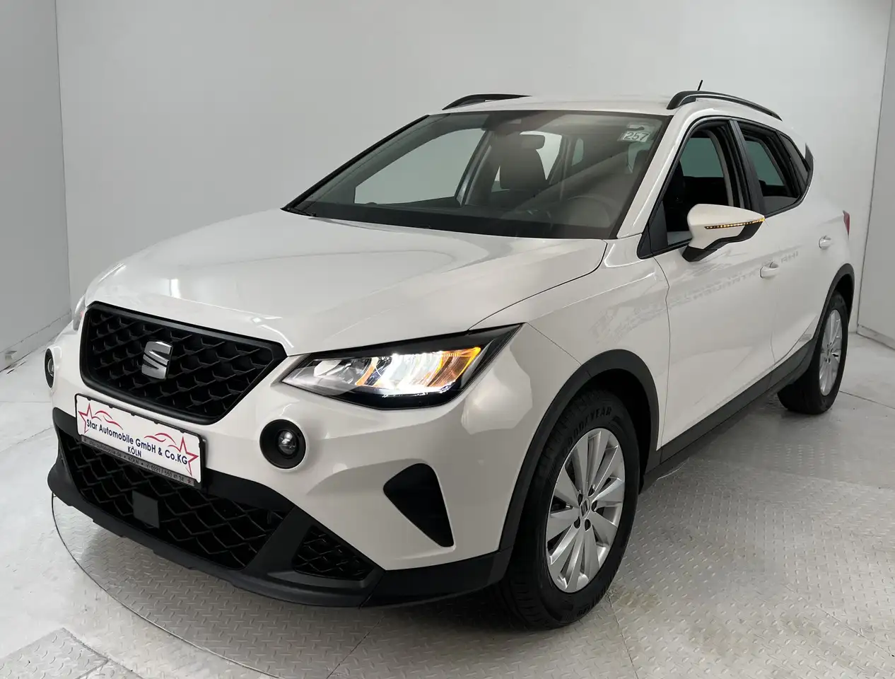 SEAT Arona Style 1,0 TSI 81kW CarPlay NAVI TEMP SITZH LED EU6, миниатюра 3