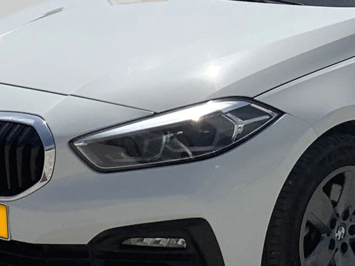 BMW 116 118i Wit - 2