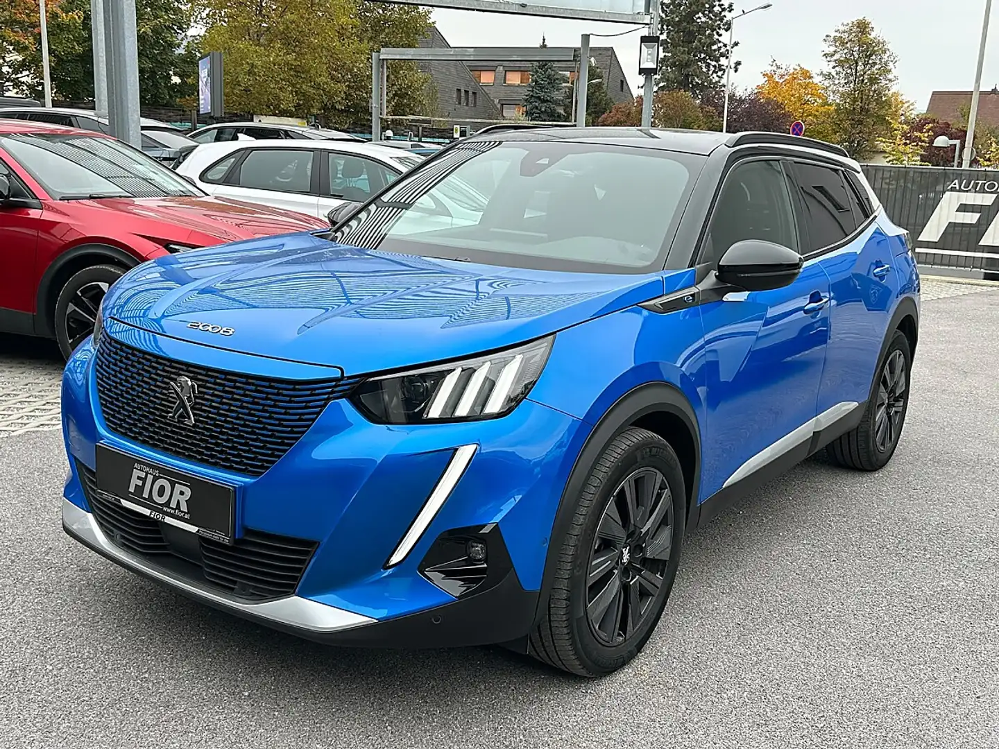 Peugeot e-2008 54kWh GT (G2981) Blau - 1