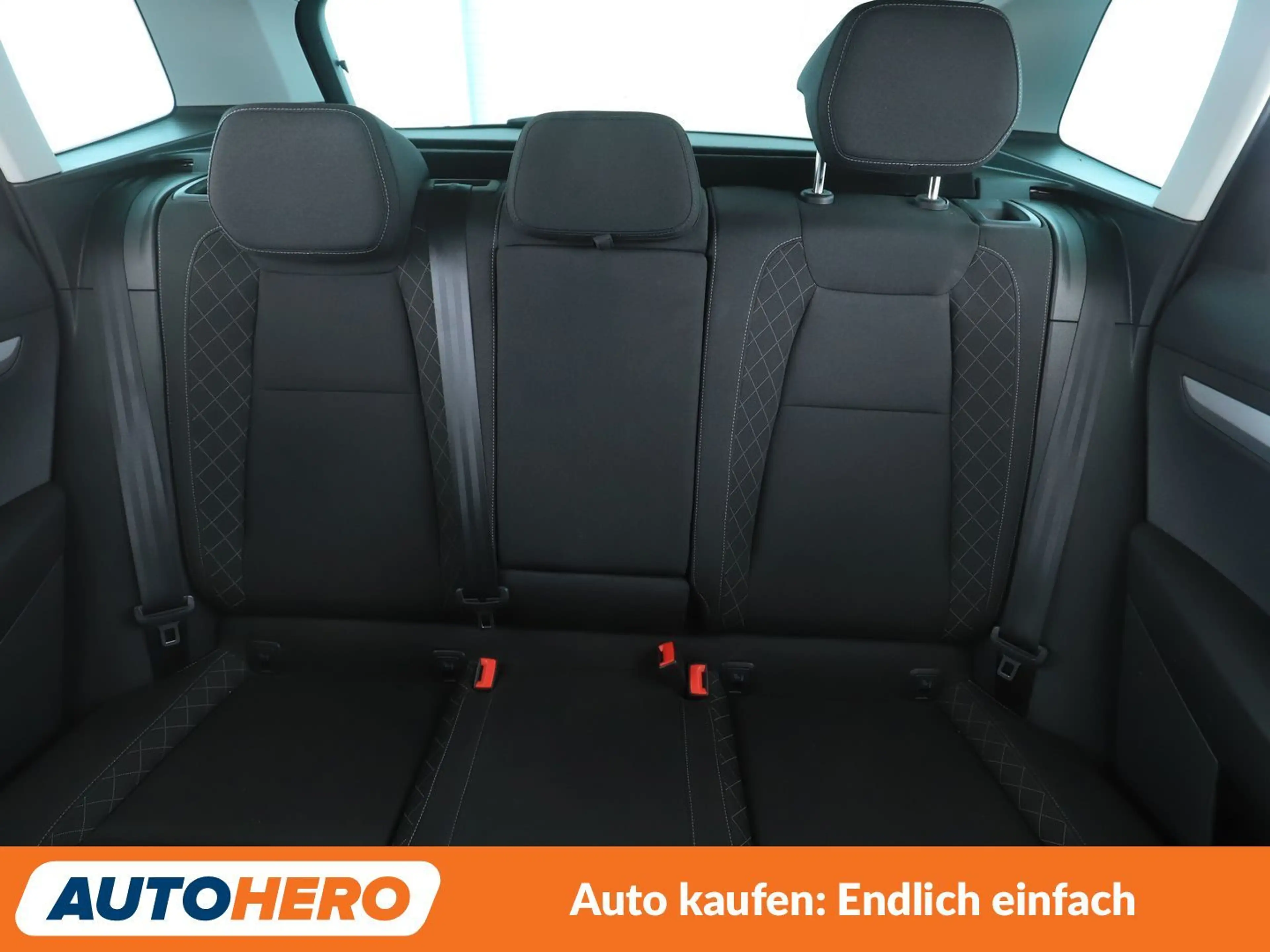 Skoda Karoq 1.6 TDI Ambition*NAV*ACC*CAM*PDC*SHZ*CARPLAY*BT* — photo 15