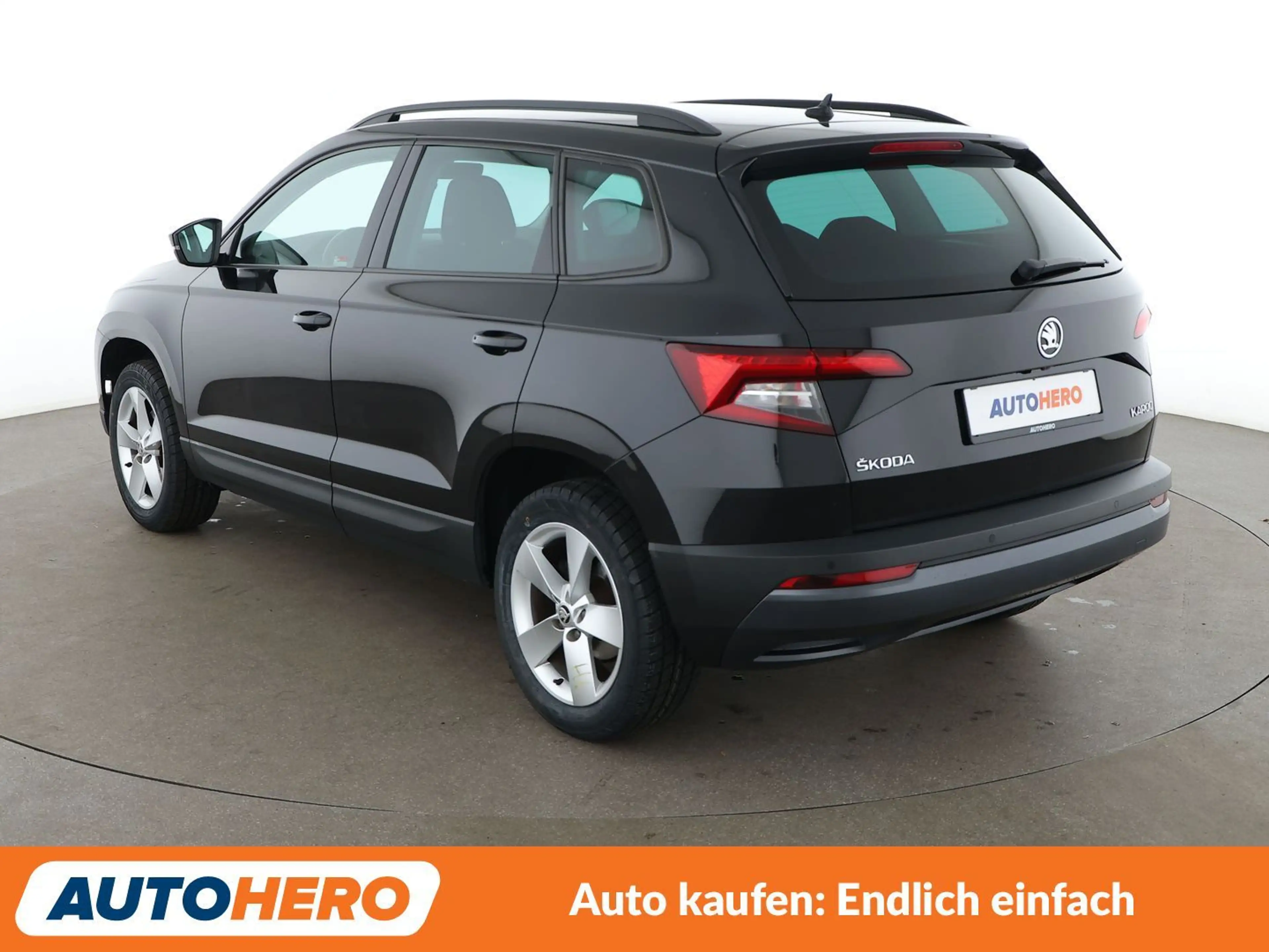 Skoda Karoq 1.6 TDI Ambition*NAV*ACC*CAM*PDC*SHZ*CARPLAY*BT* — photo 4